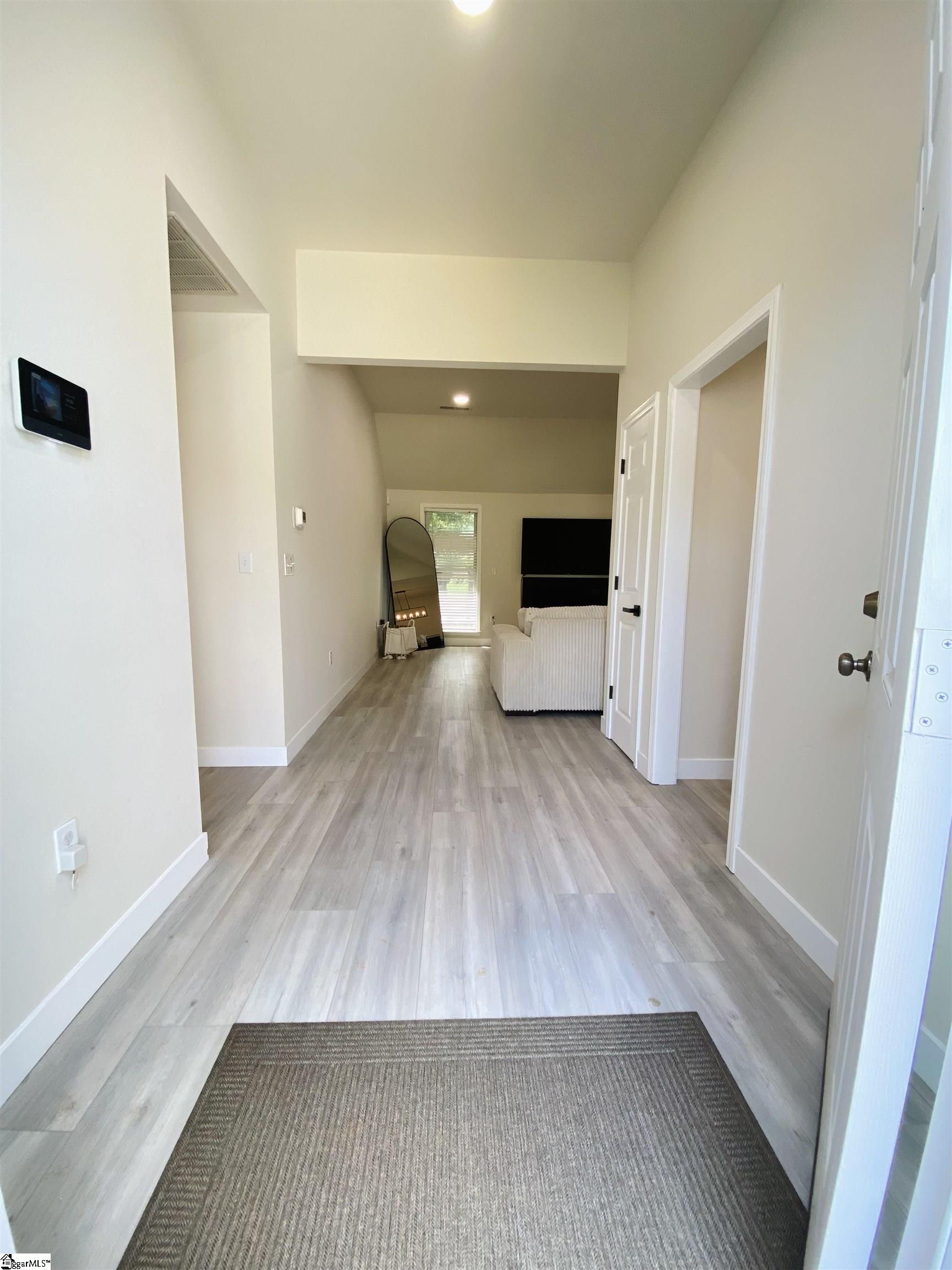 113 Riverrun Drive Property Photo 2