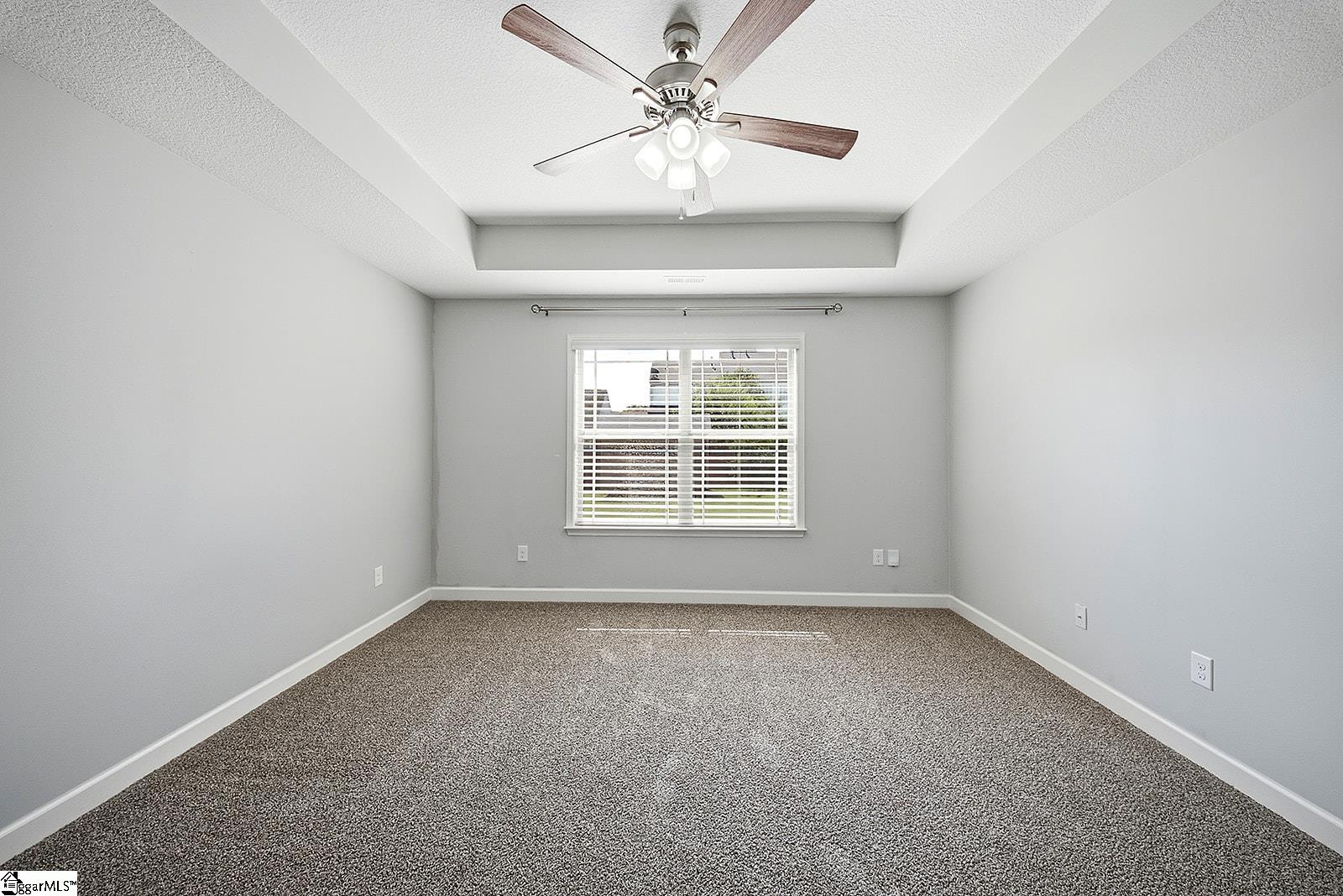 502 E Heatherstone Lane Property Photo 14