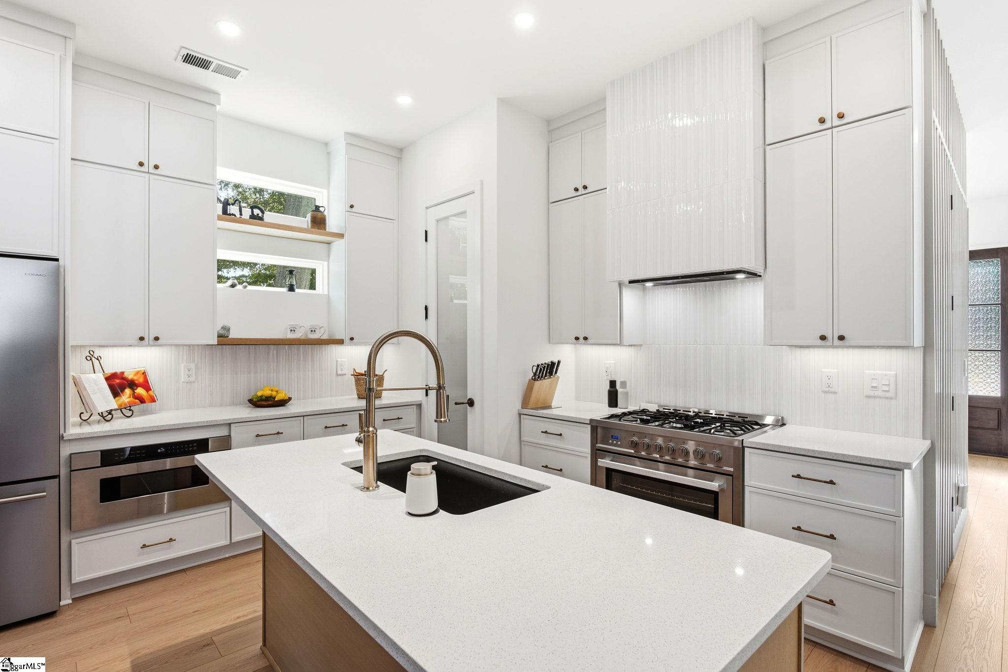 102 Frank Street Property Photo 15