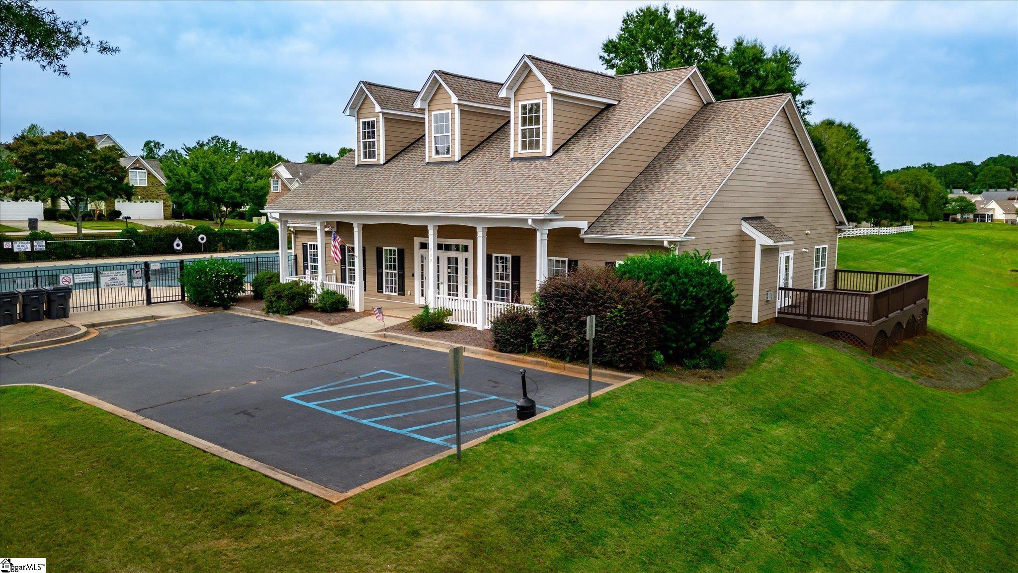 111 Bridgeville Way Property Photo 41