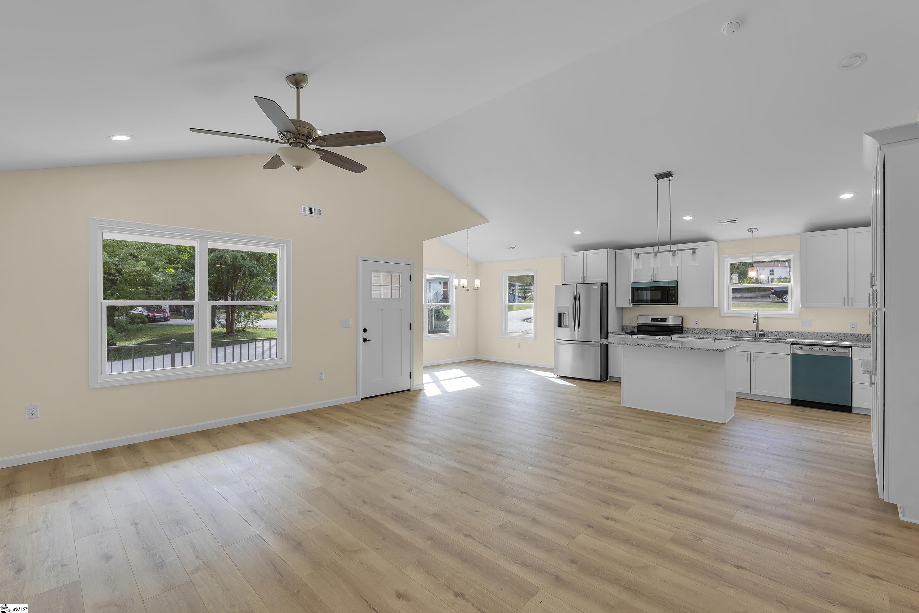 101 Alco Street Property Photo 10
