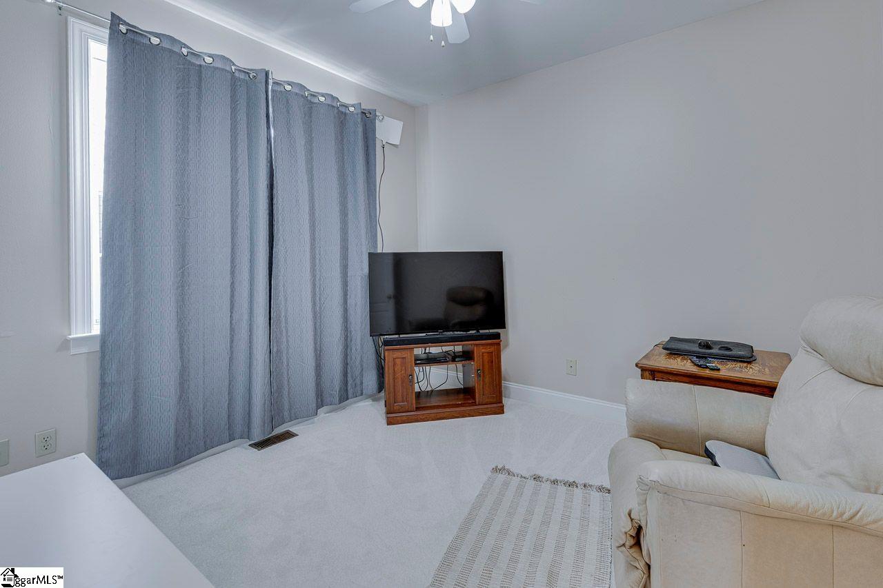 10 Glencreek Drive Property Photo 26