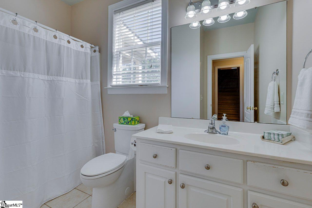 10 Glencreek Drive Property Photo 28