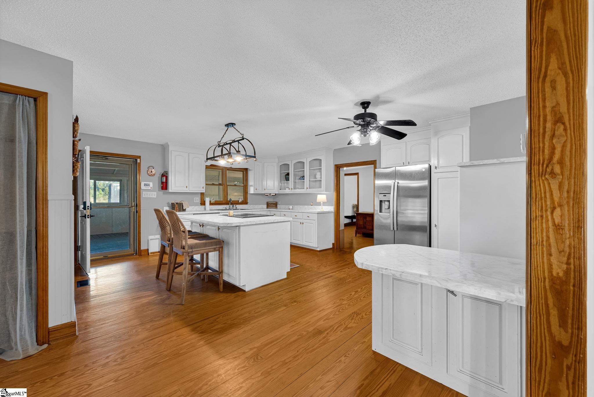 4203 Callison Highway Property Photo 6