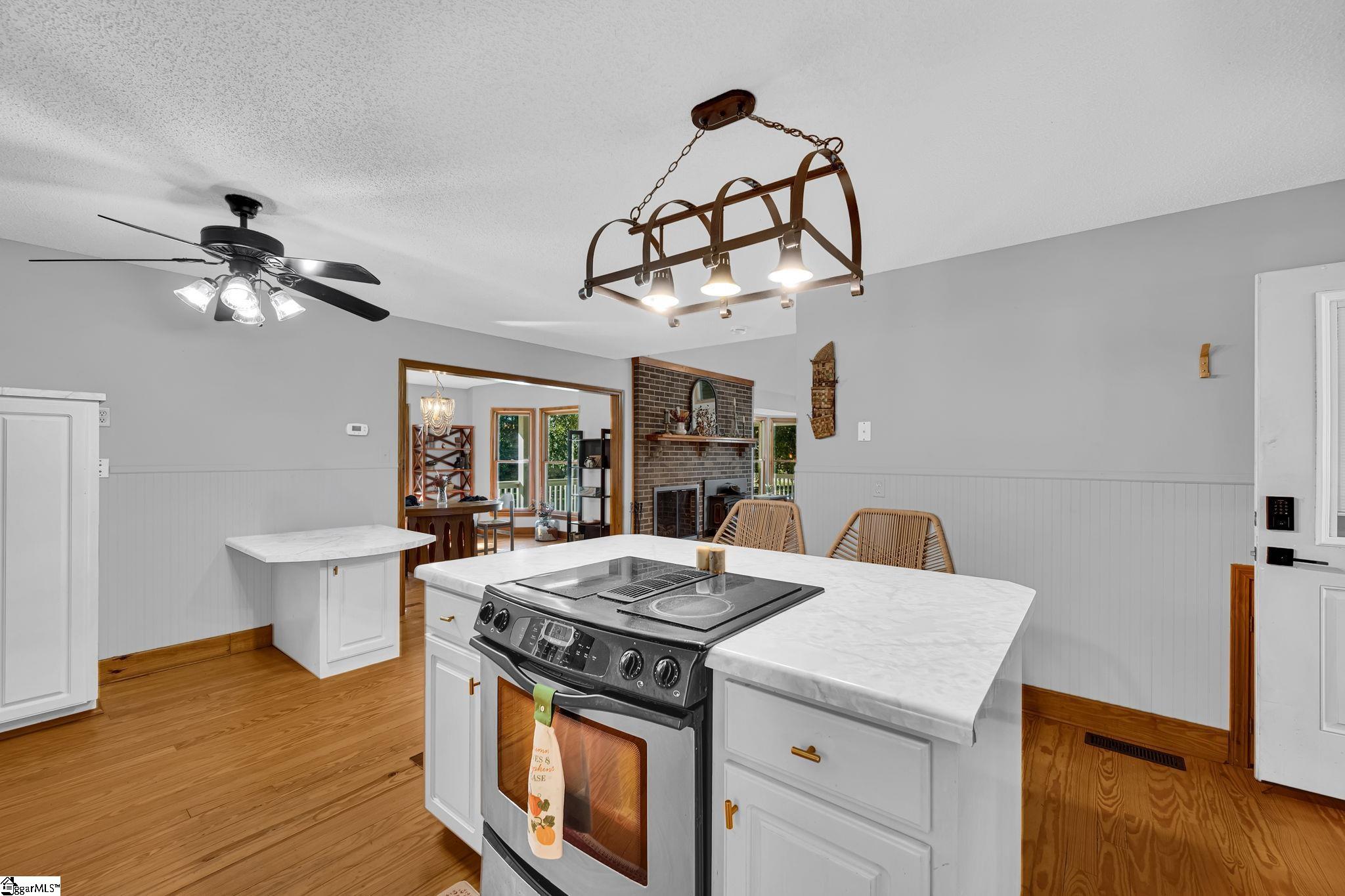 4203 Callison Highway Property Photo 10