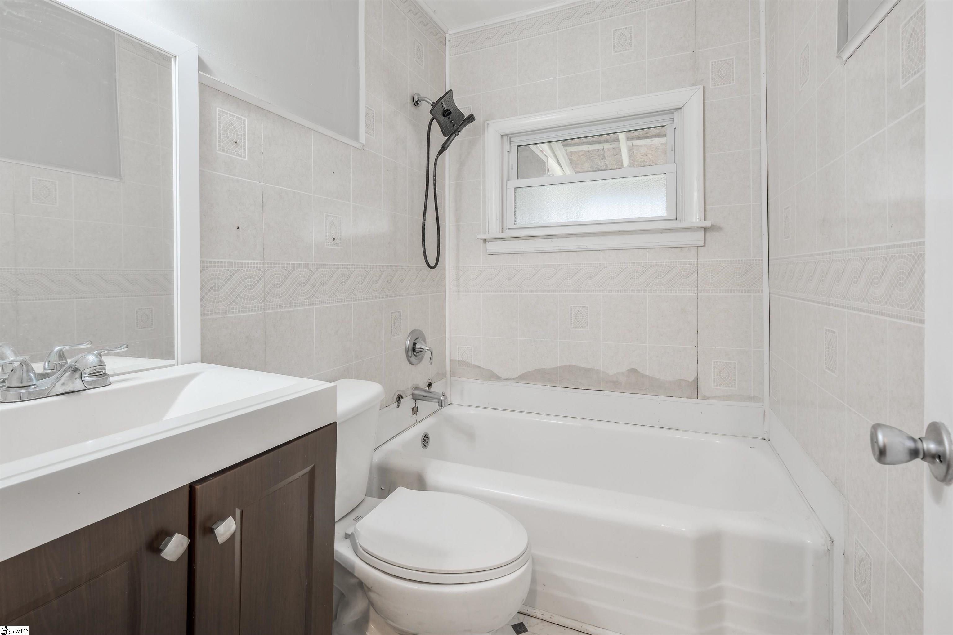 220 Donnan Road Property Photo 22