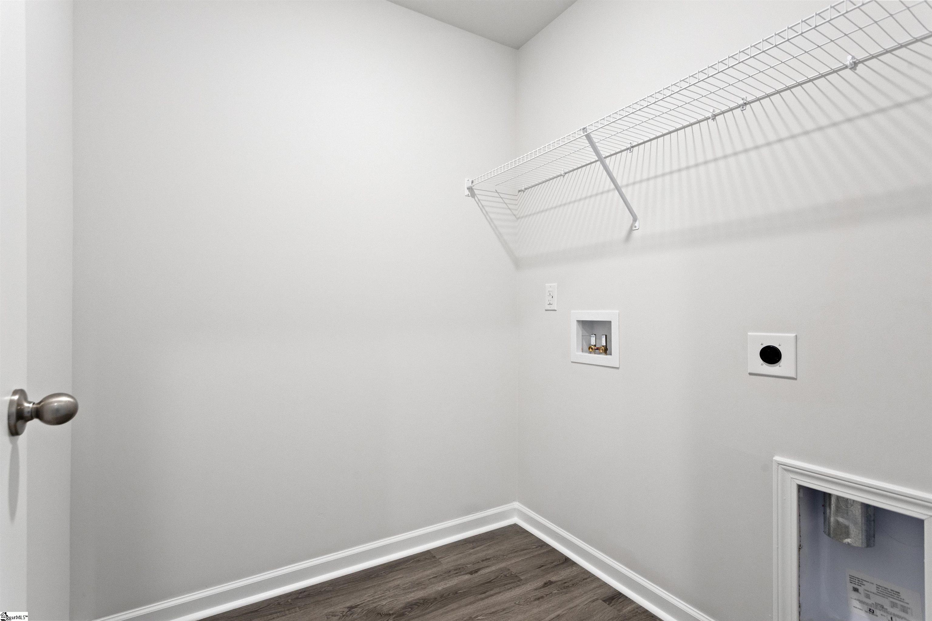 3920 Zepelin Way Property Photo 17