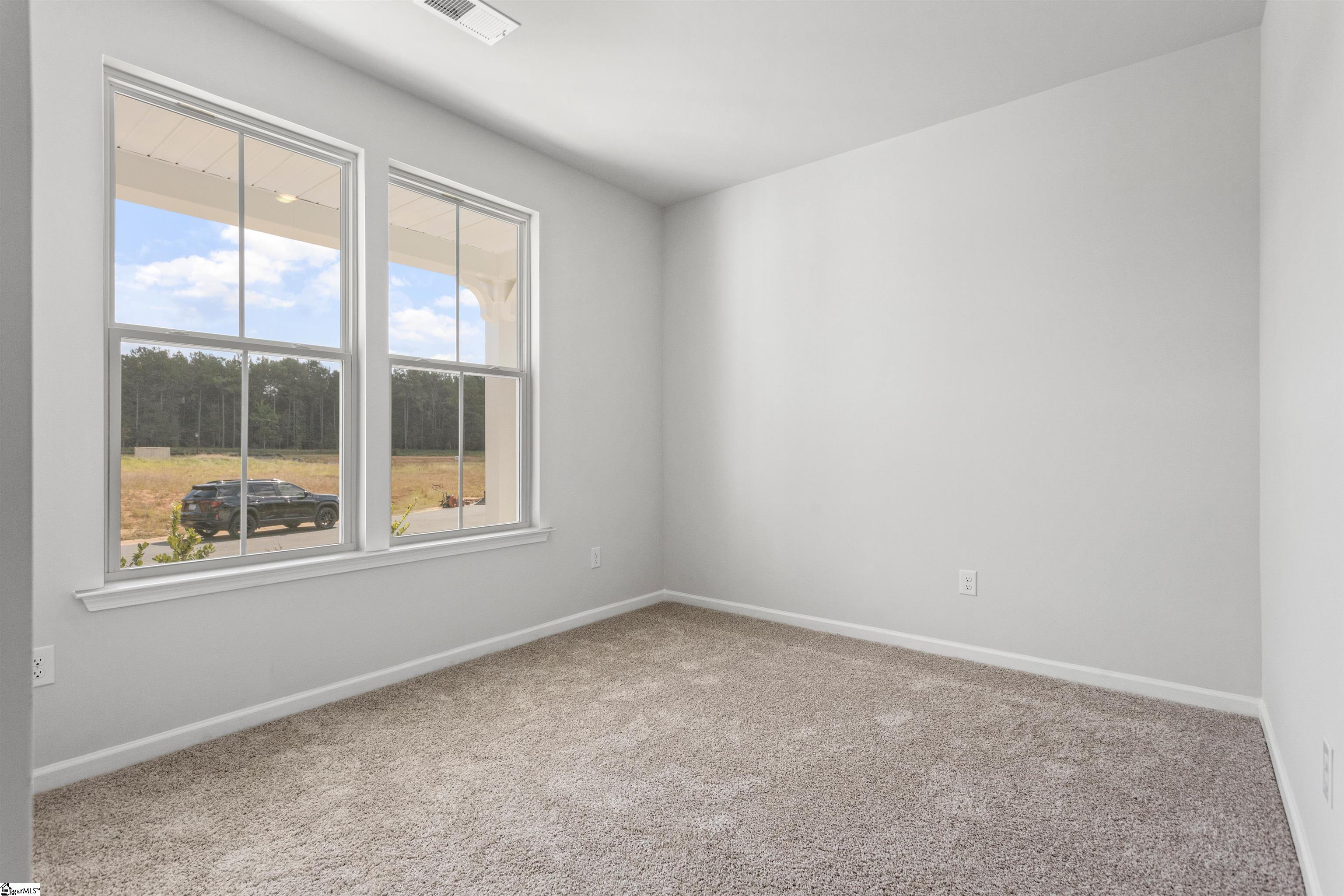 1606596 Property Photo 5