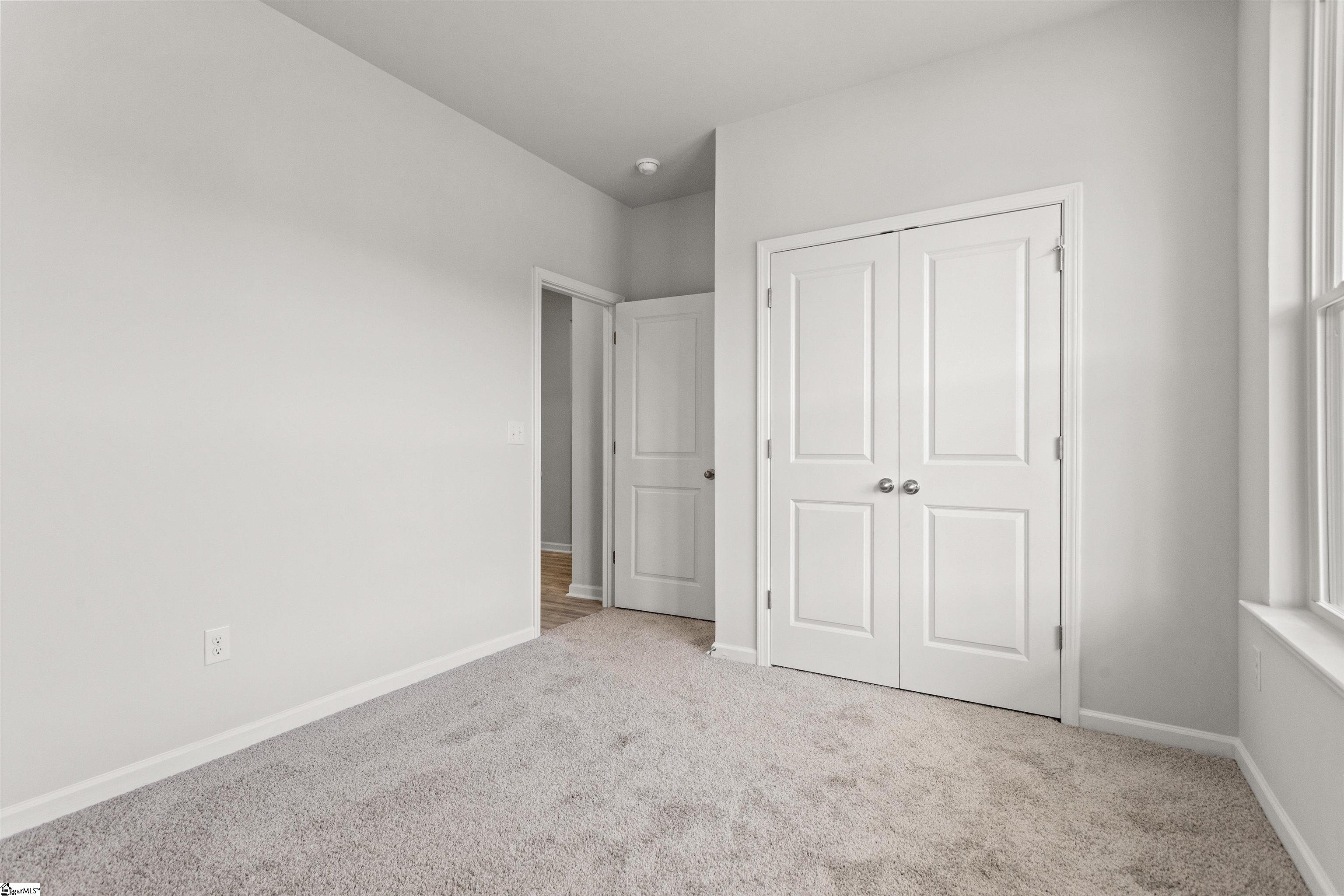 1606596 Property Photo 6