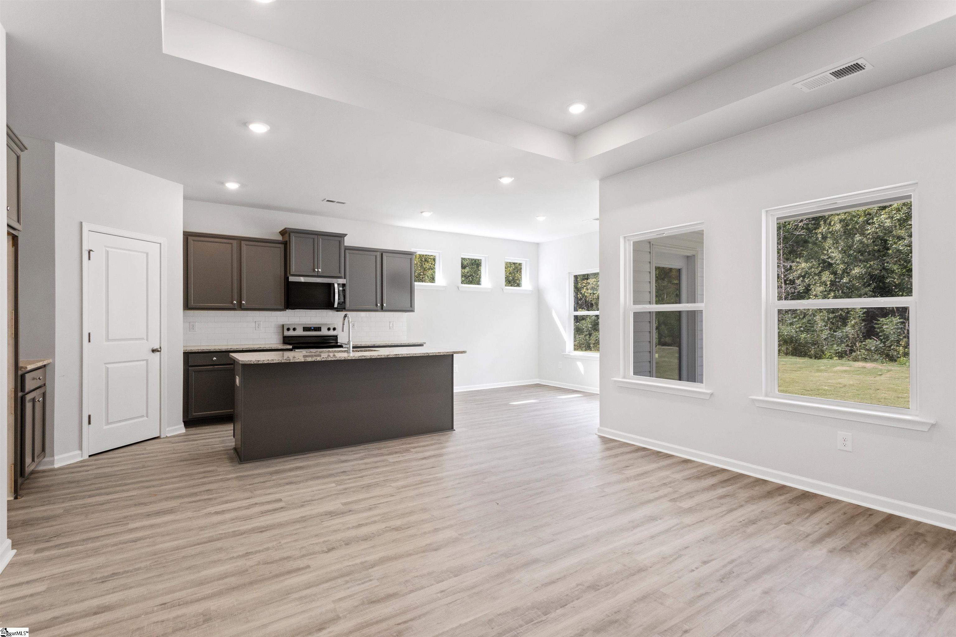 1606596 Property Photo 13