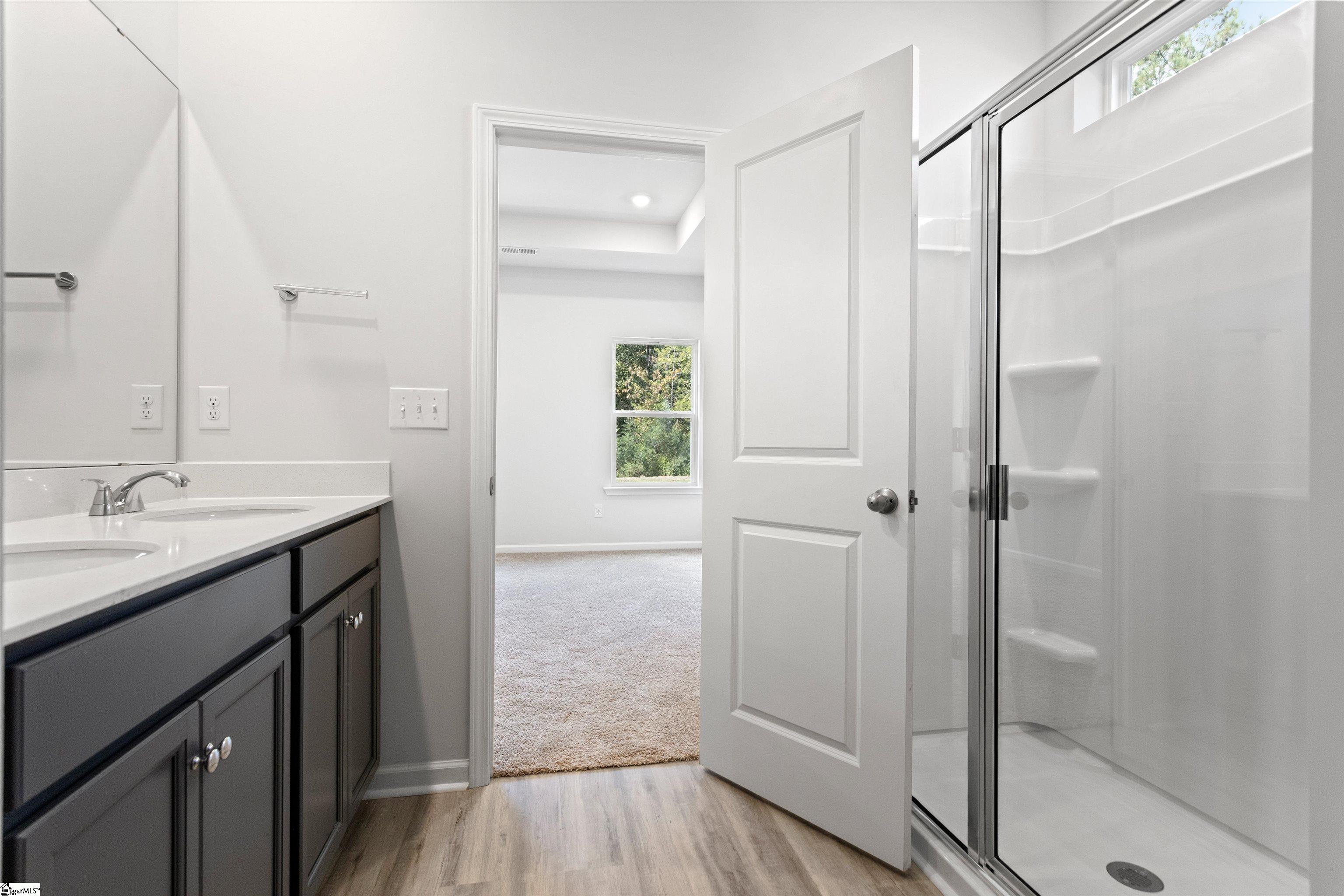 1606596 Property Photo 23