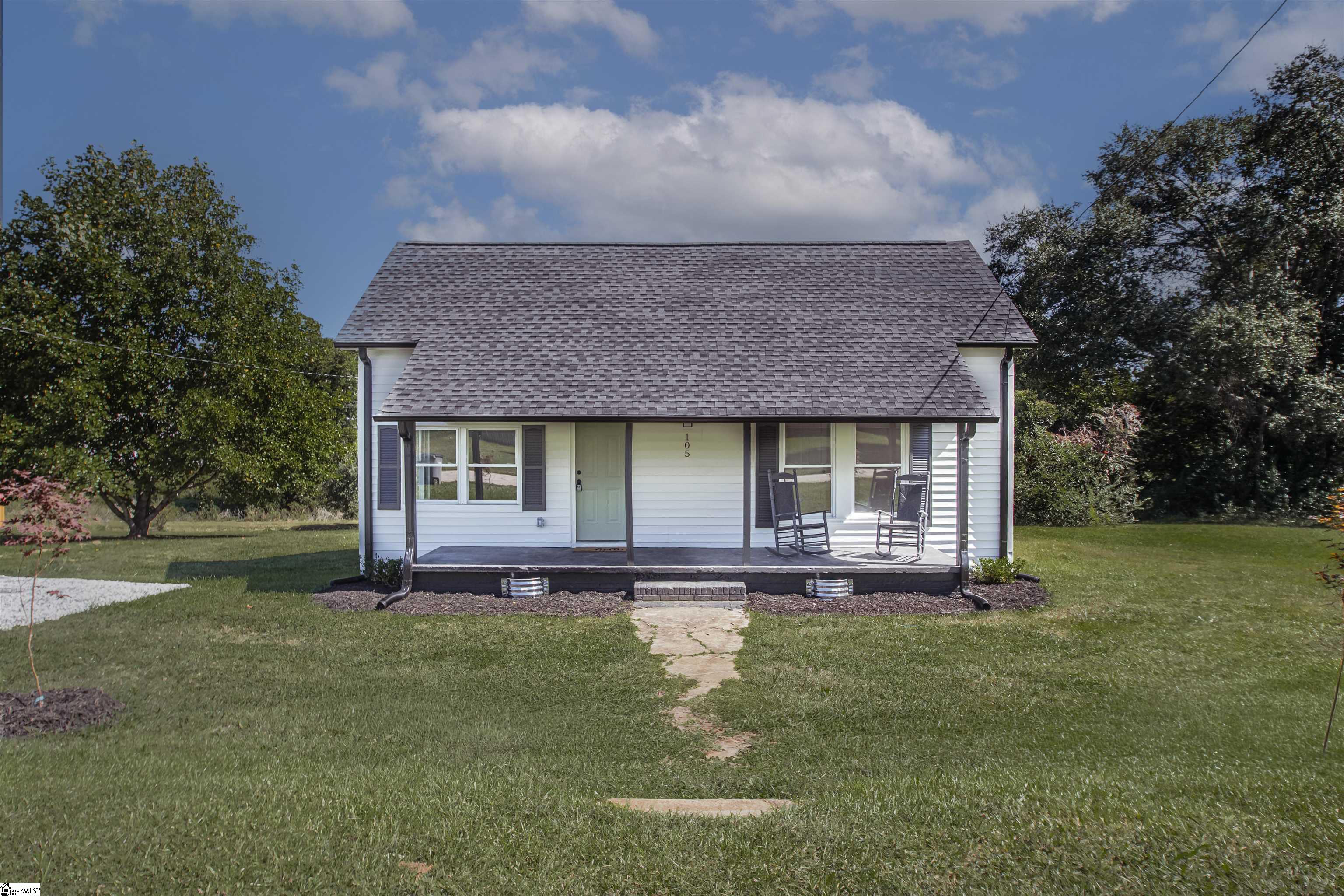 105 E Beattie Street Property Photo 1