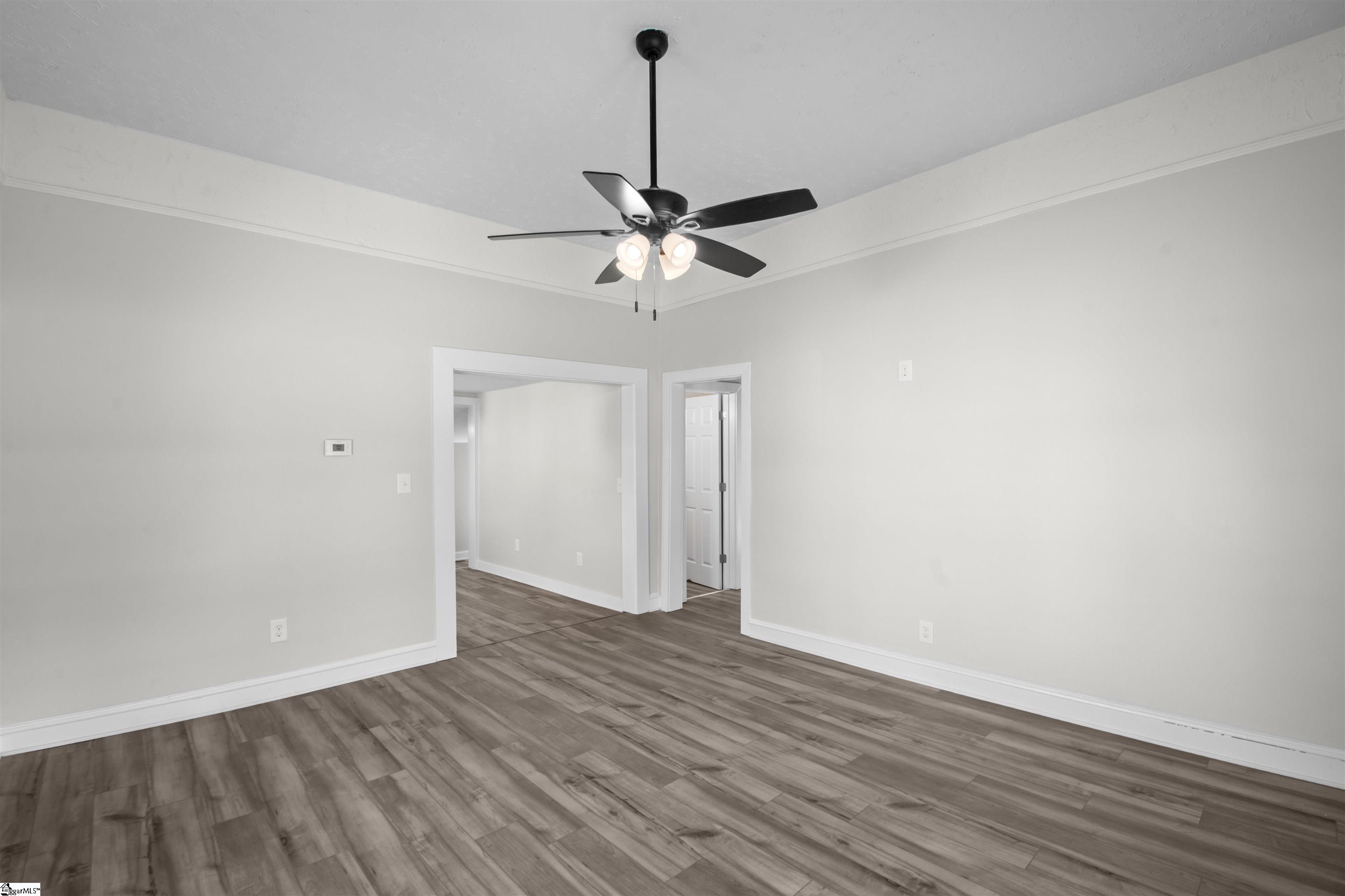 105 E Beattie Street Property Photo 11