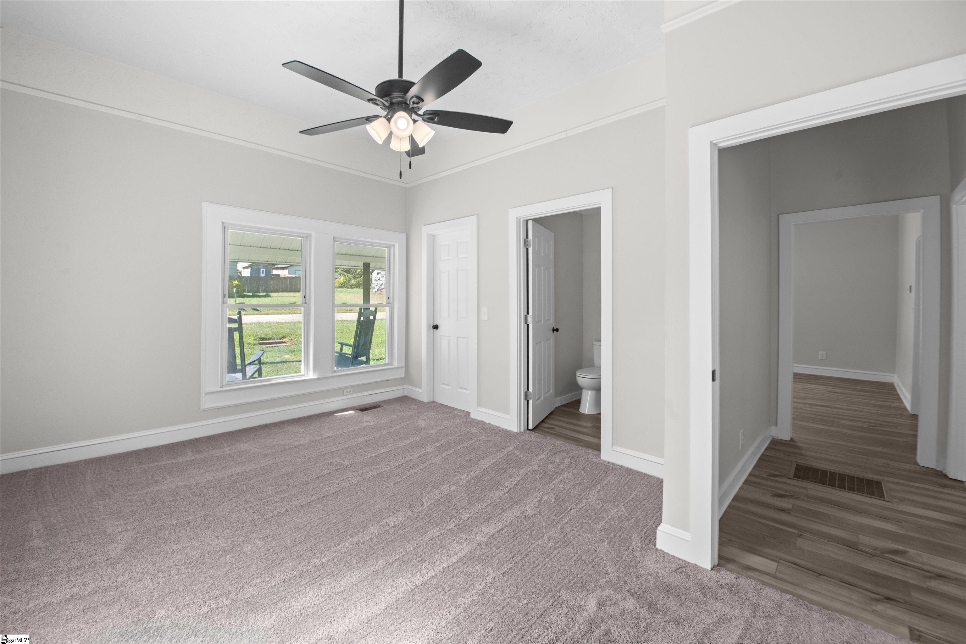 105 E Beattie Street Property Photo 16