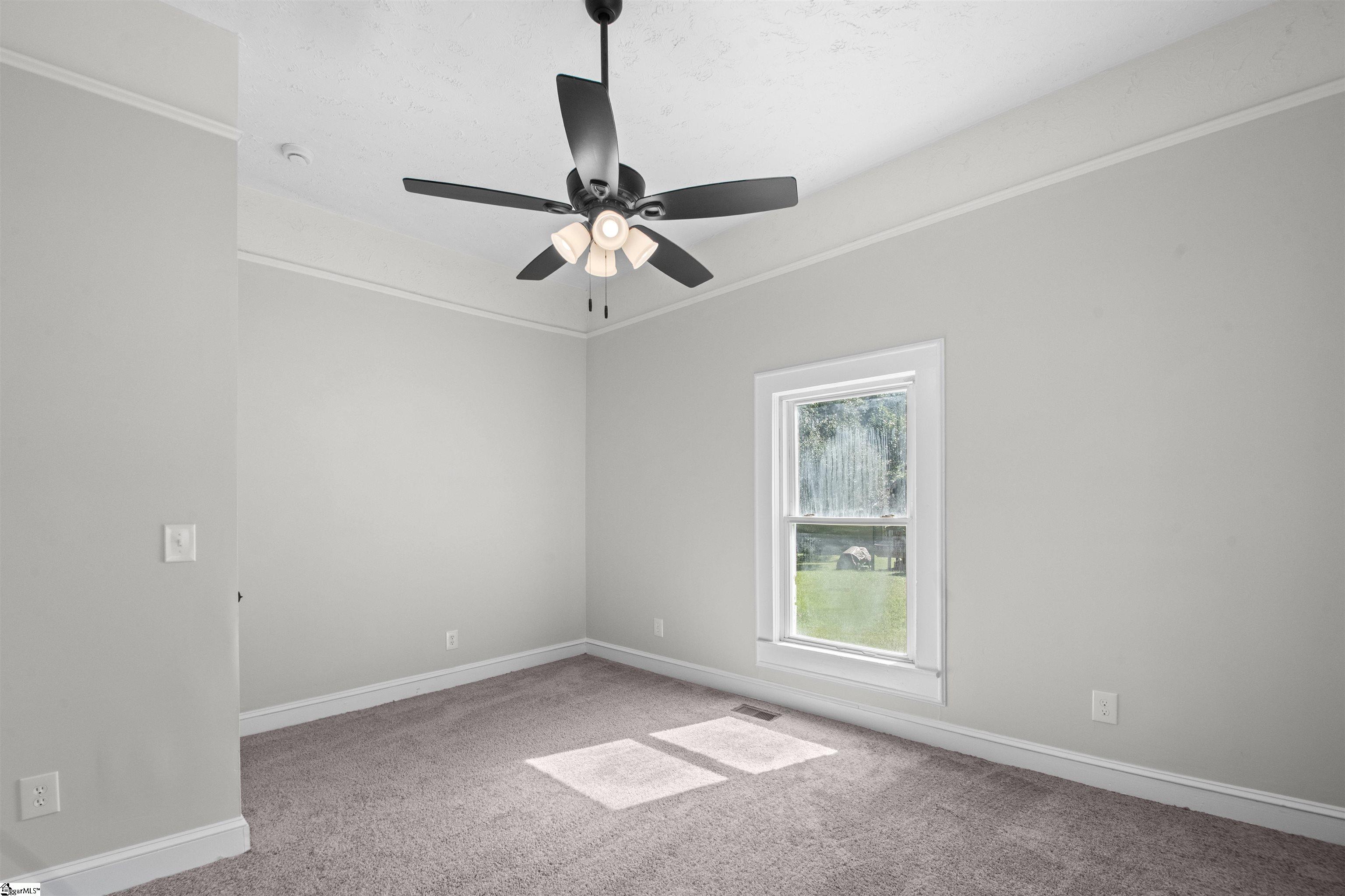105 E Beattie Street Property Photo 19