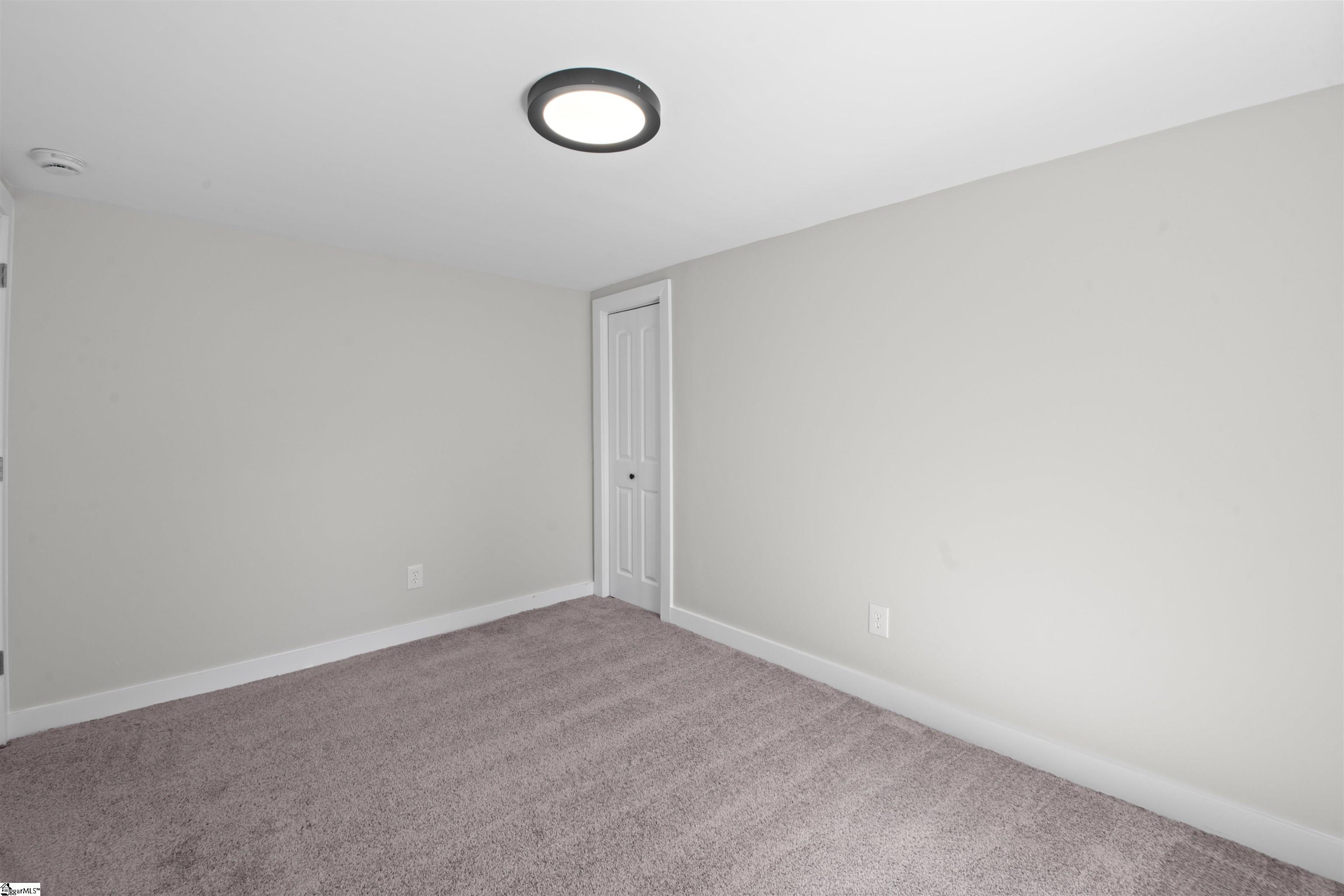 105 E Beattie Street Property Photo 25