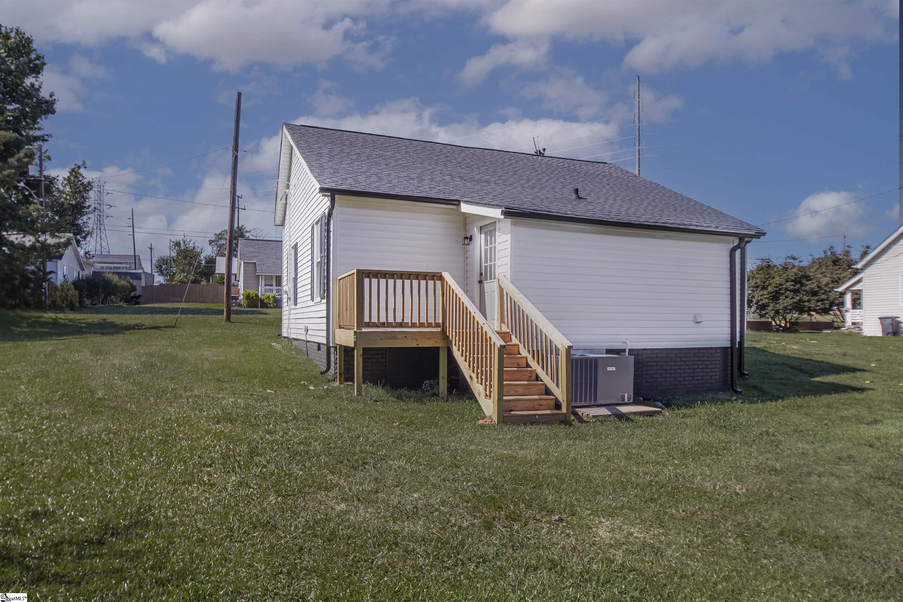 105 E Beattie Street Property Photo 31