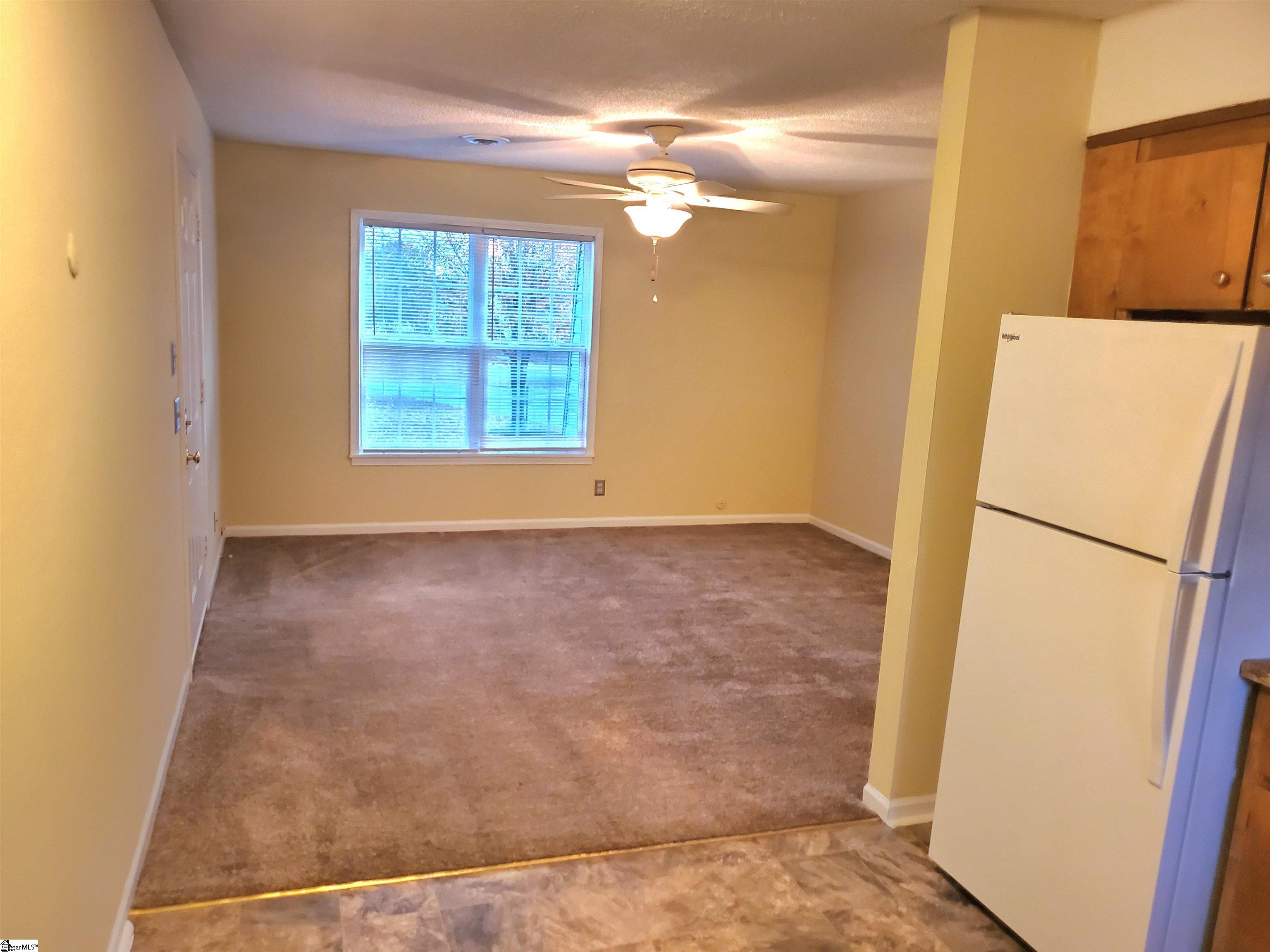 713 E Curtis Street Property Photo 5