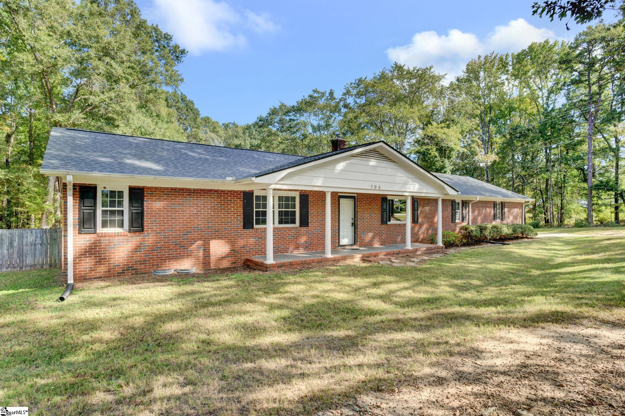 106 Forrest Drive Property Photo 1