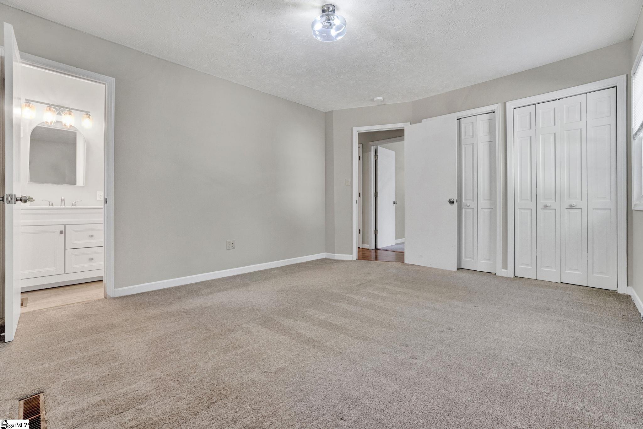 106 Forrest Drive Property Photo 7