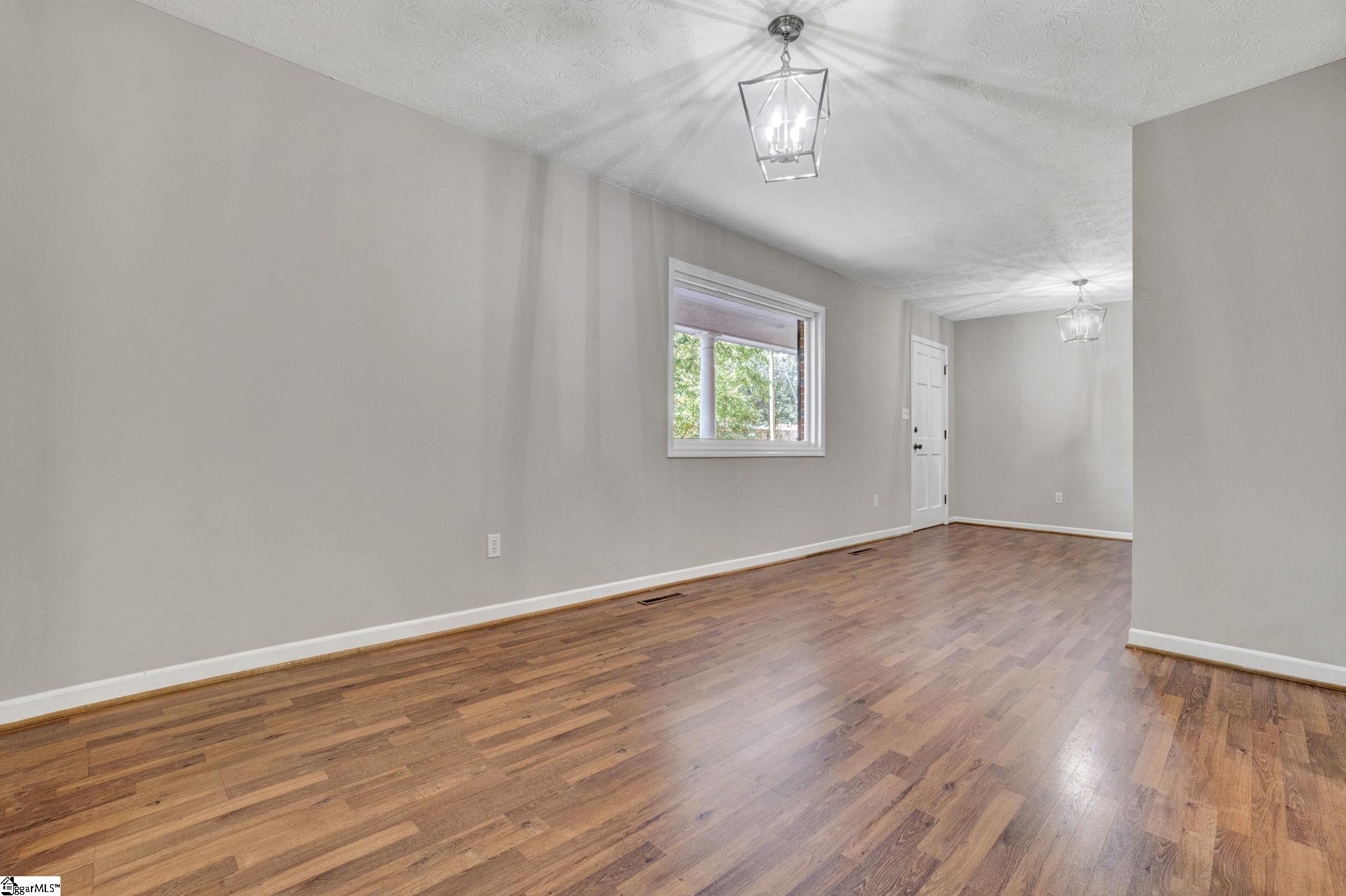 106 Forrest Drive Property Photo 9
