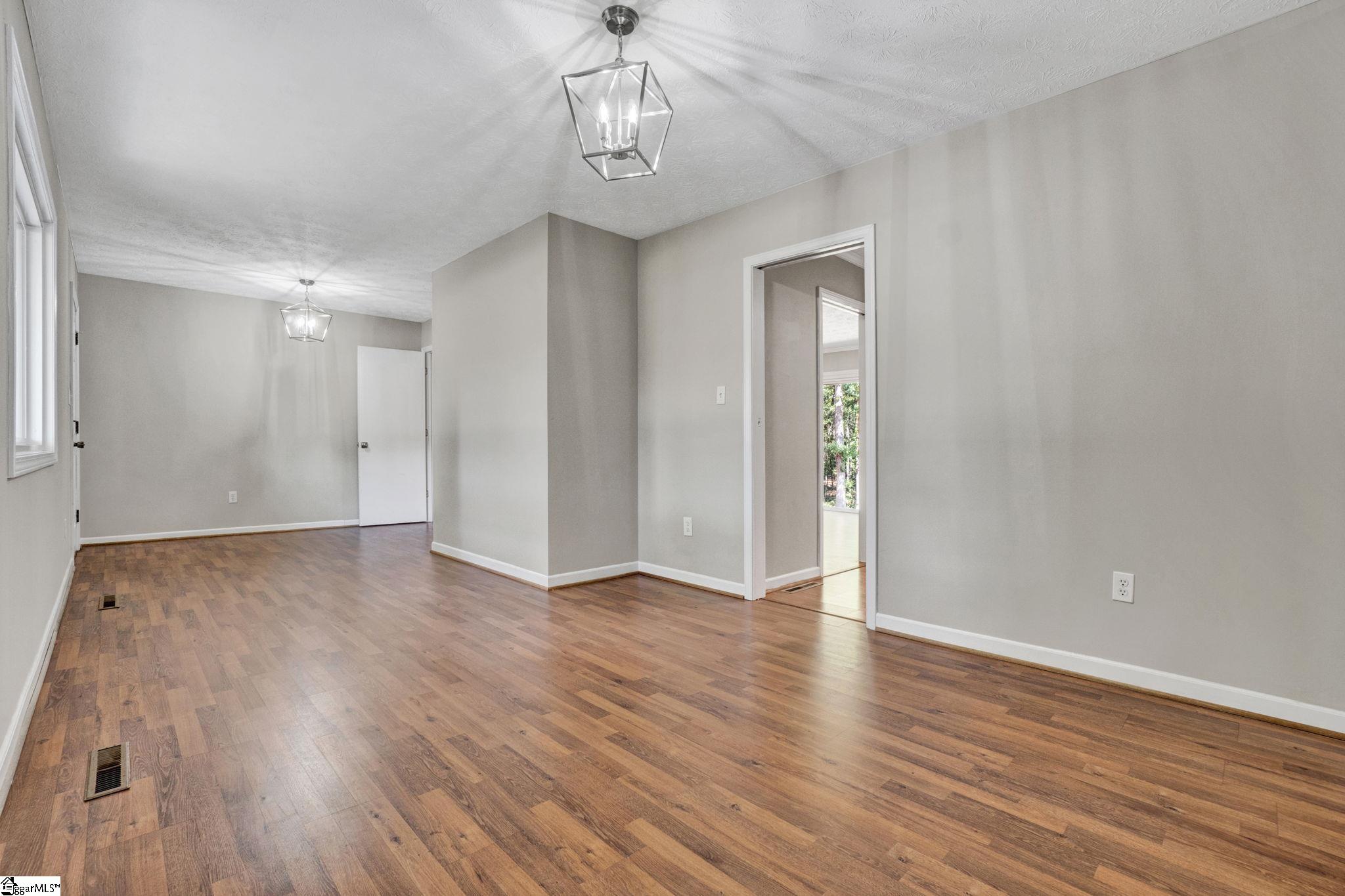 106 Forrest Drive Property Photo 10