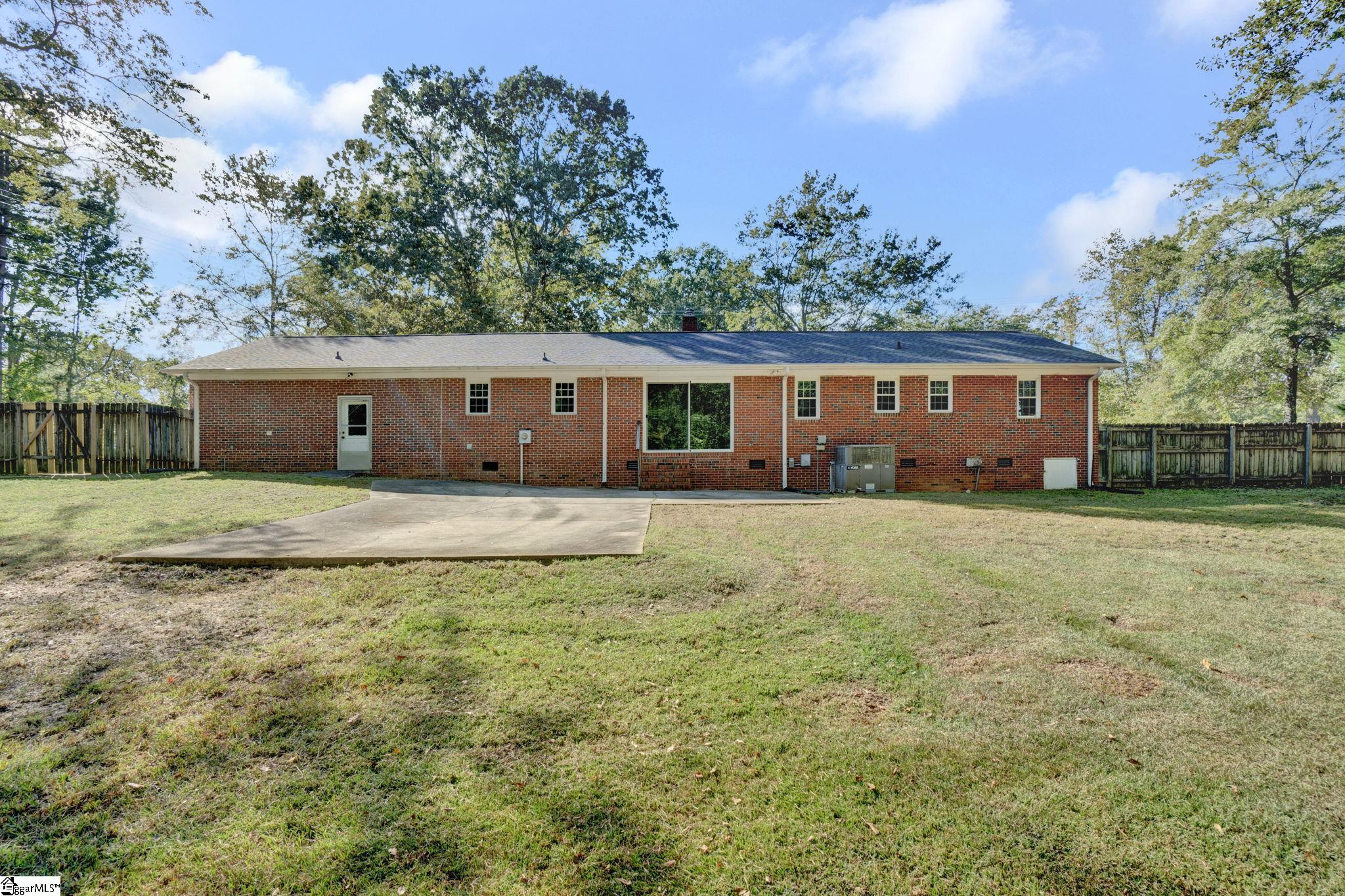 106 Forrest Drive Property Photo 32
