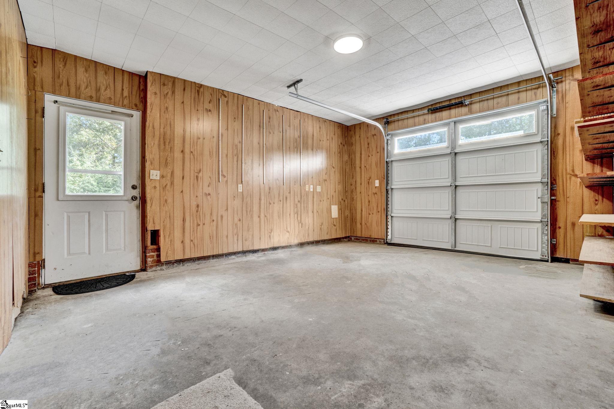 106 Forrest Drive Property Photo 35