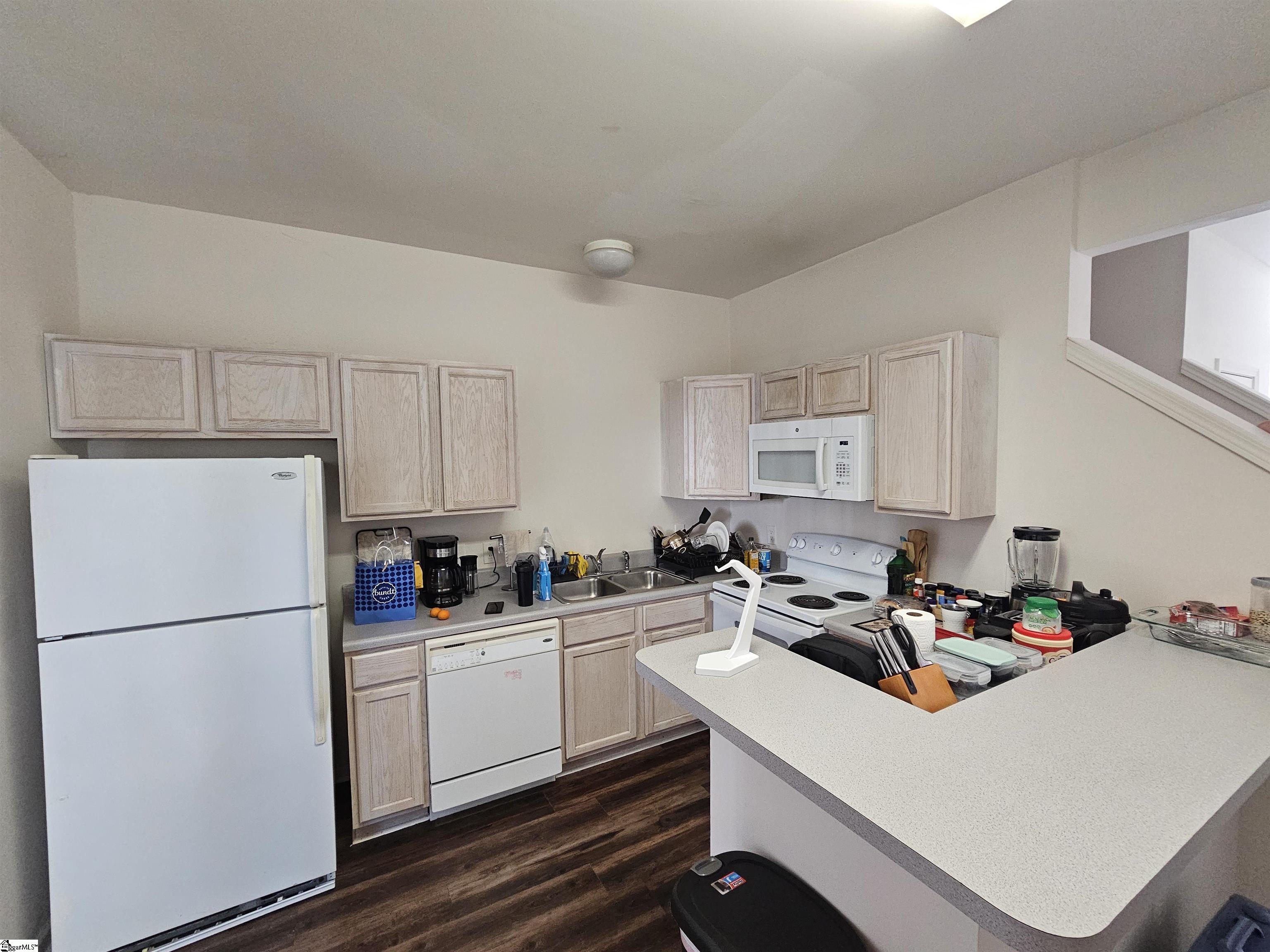 128 University Village Drive Property Photo 3