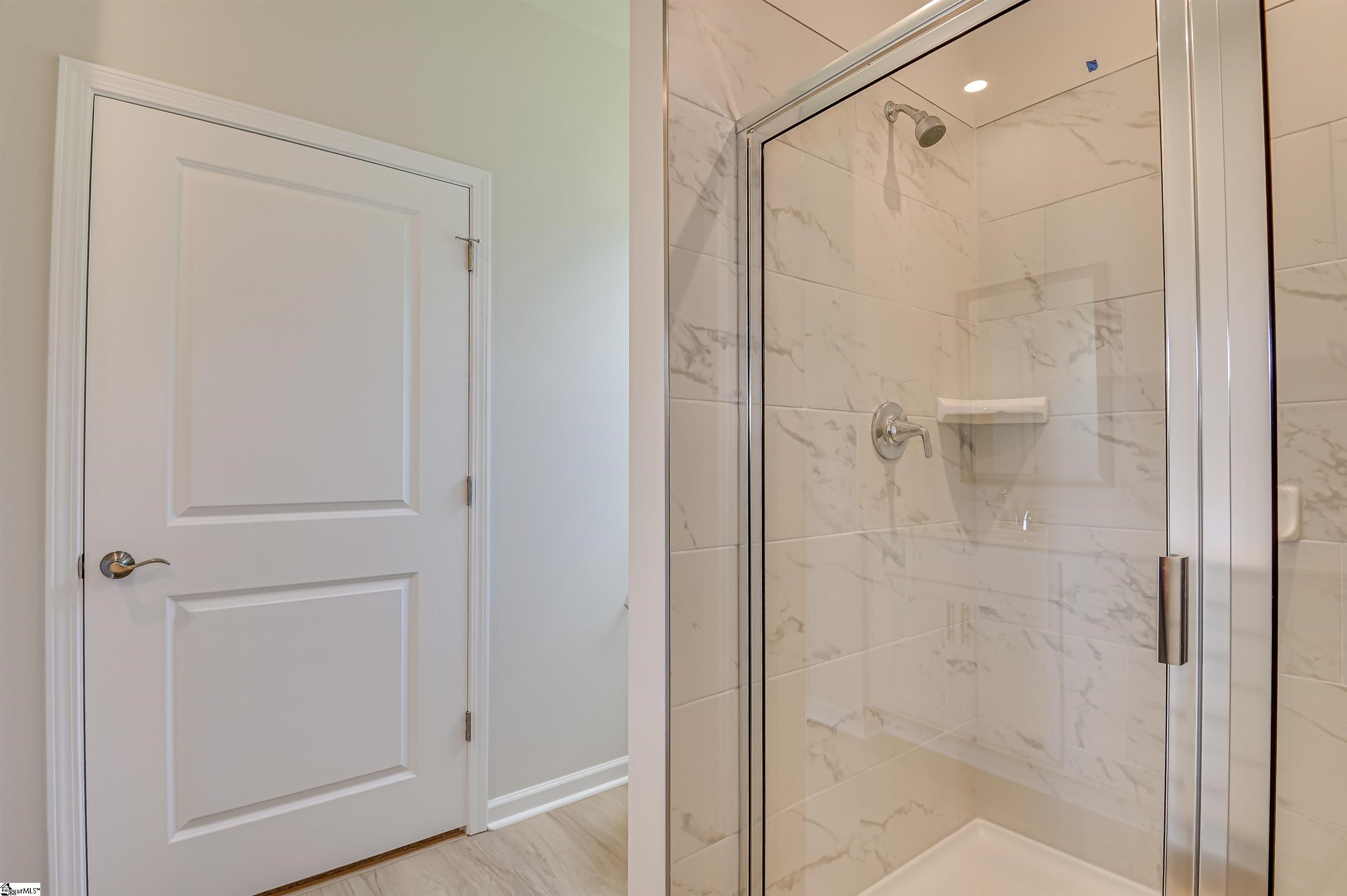 126 River Knoll Drive Property Photo 17
