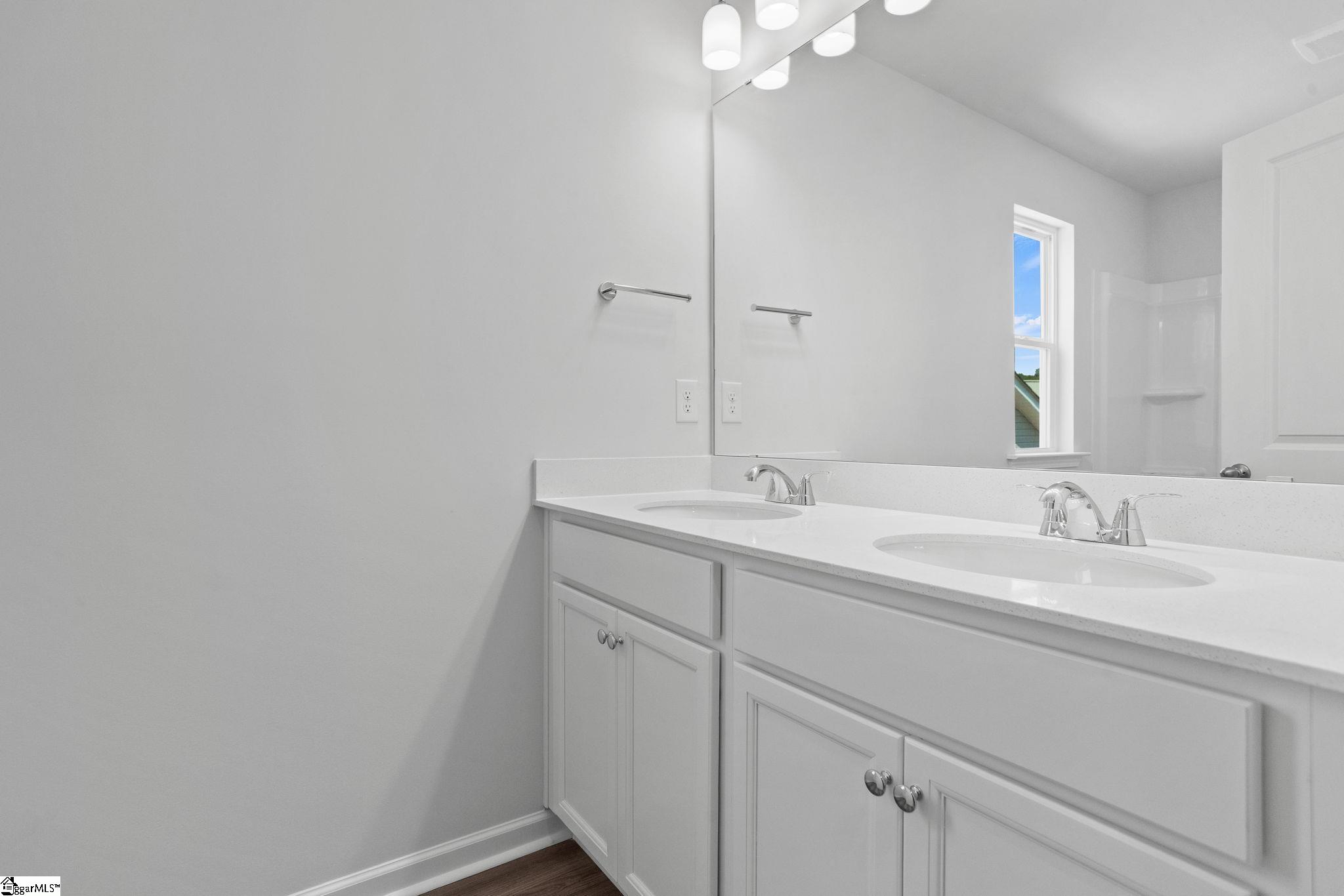 3904 Zepelin Way Property Photo 10