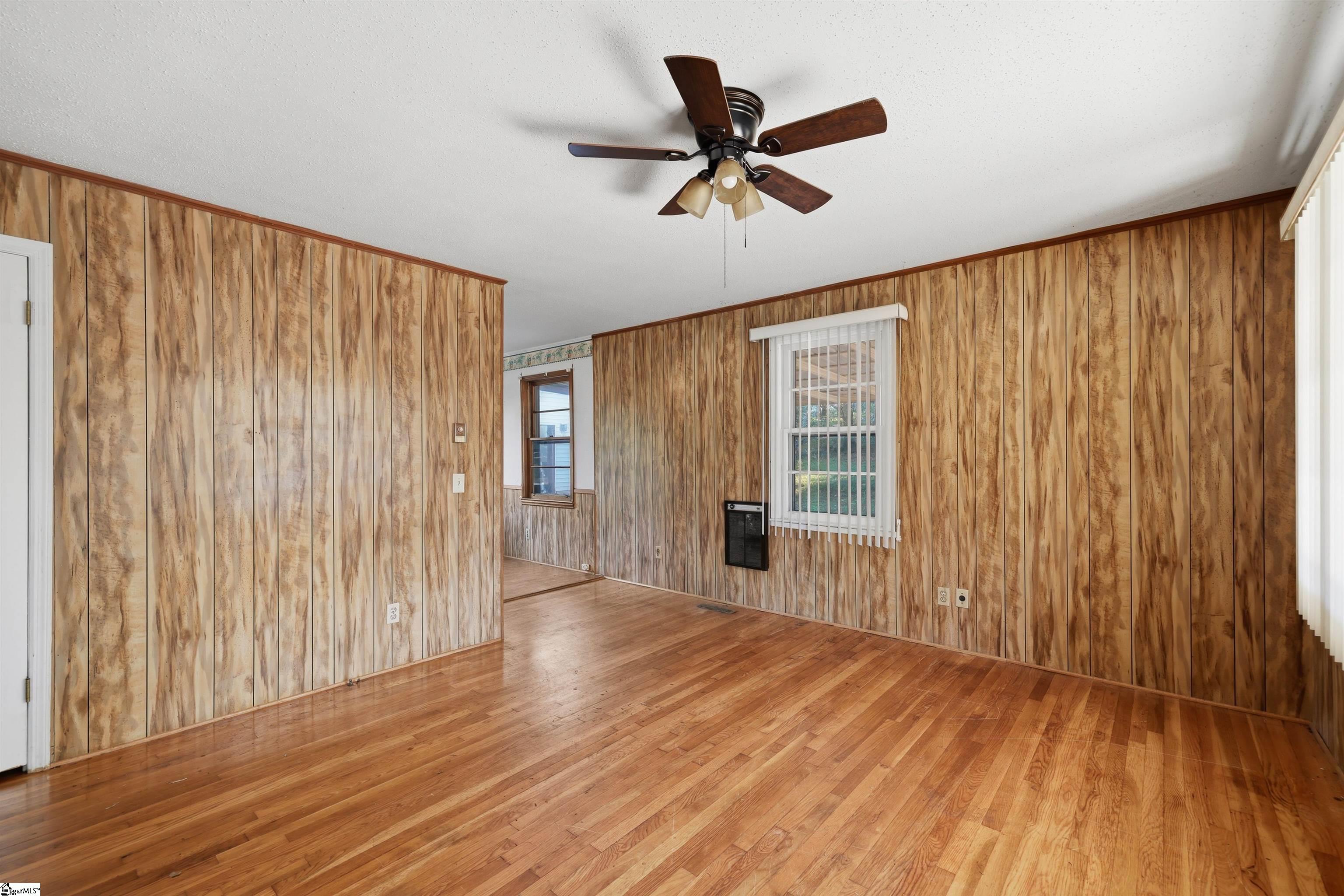 37 Theodore Circle Property Photo 4