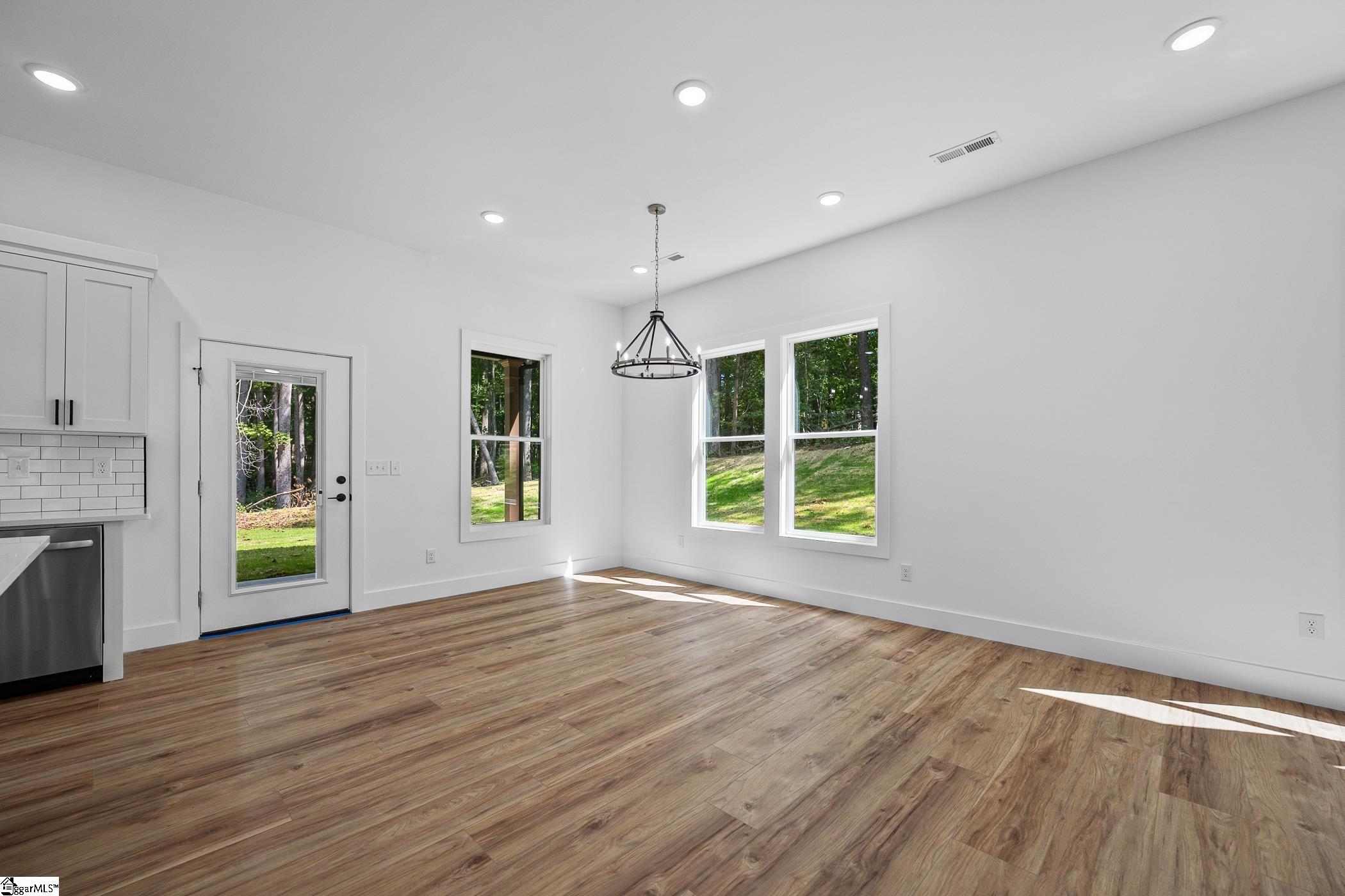 208 Eastbrook Road Property Photo 10