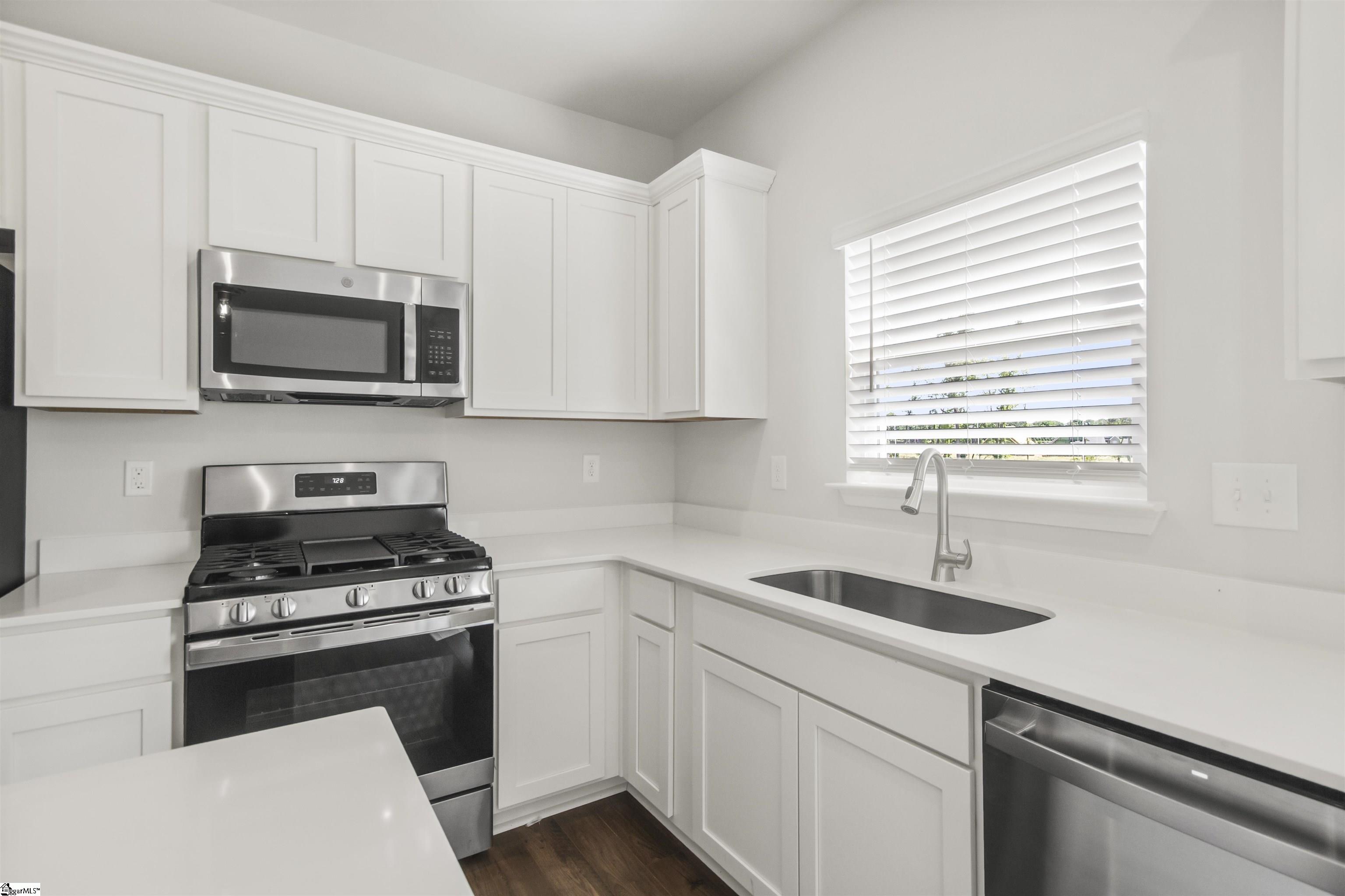 70 Telluride Drive Property Photo 4