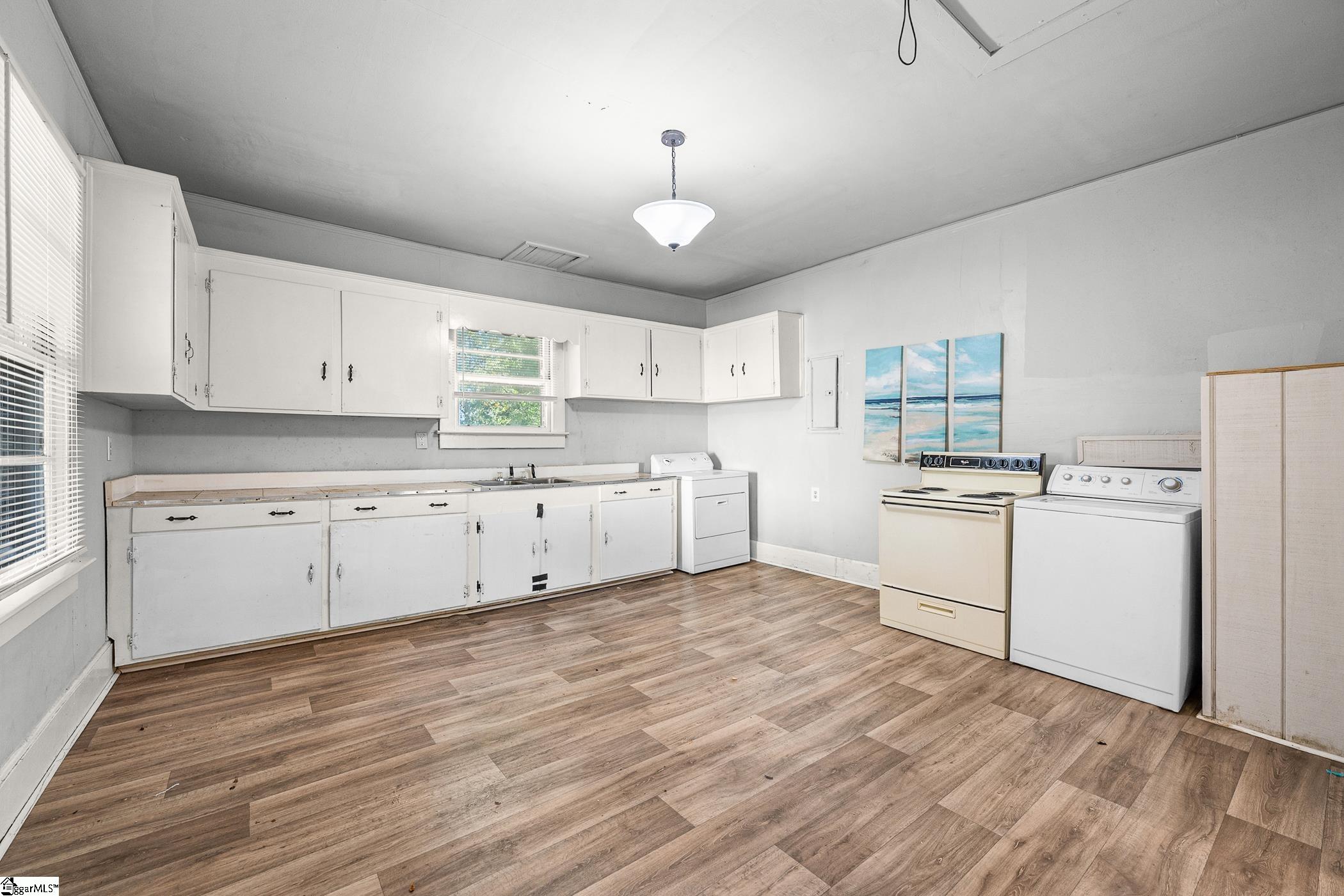 12 Stevens Street Property Photo 15