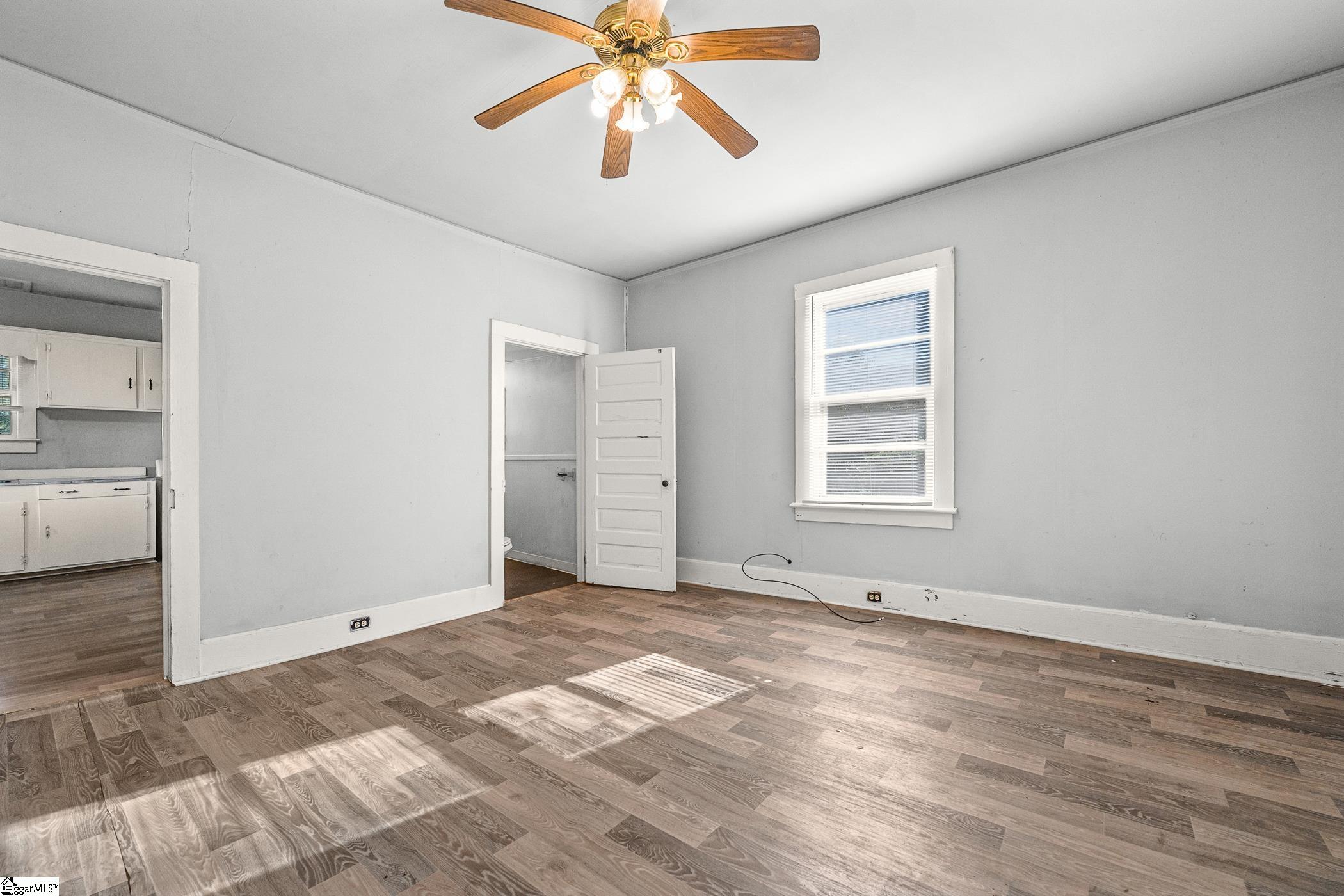 12 Stevens Street Property Photo 21