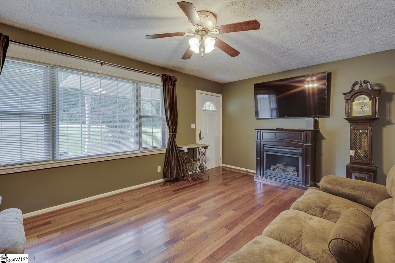 161 Academy Drive Property Photo 11