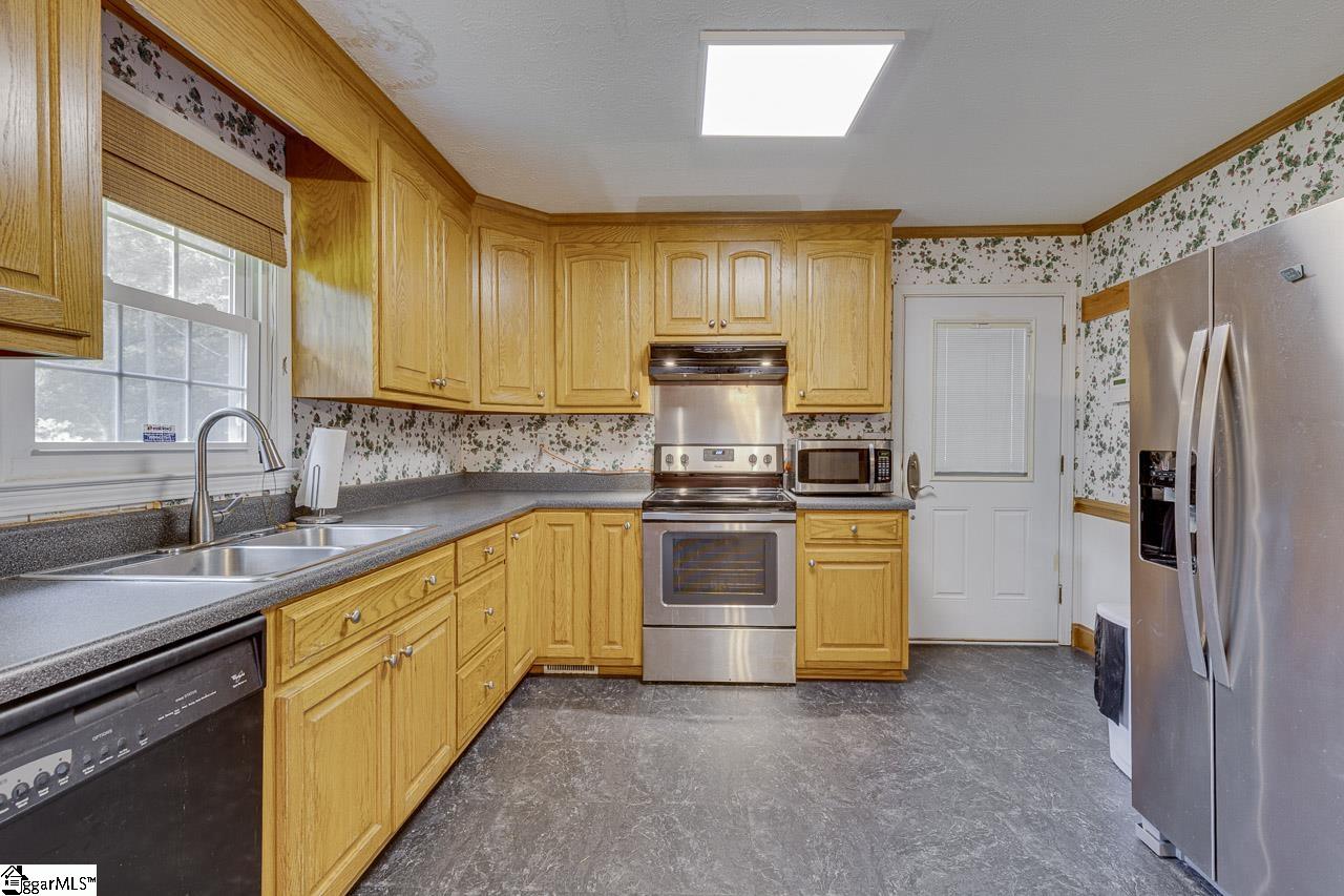 161 Academy Drive Property Photo 15