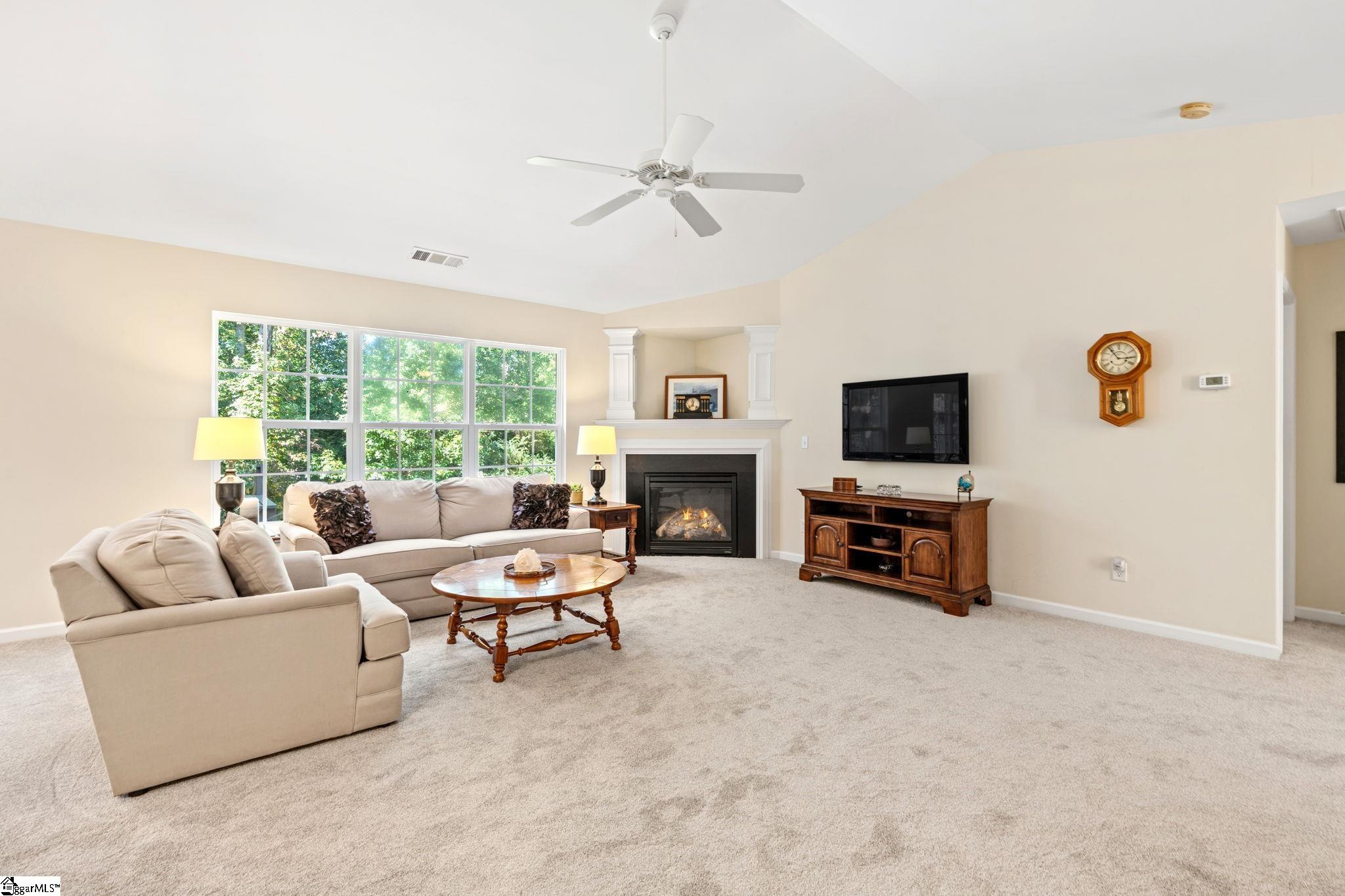 310 Blue Heron Circle Property Photo 6