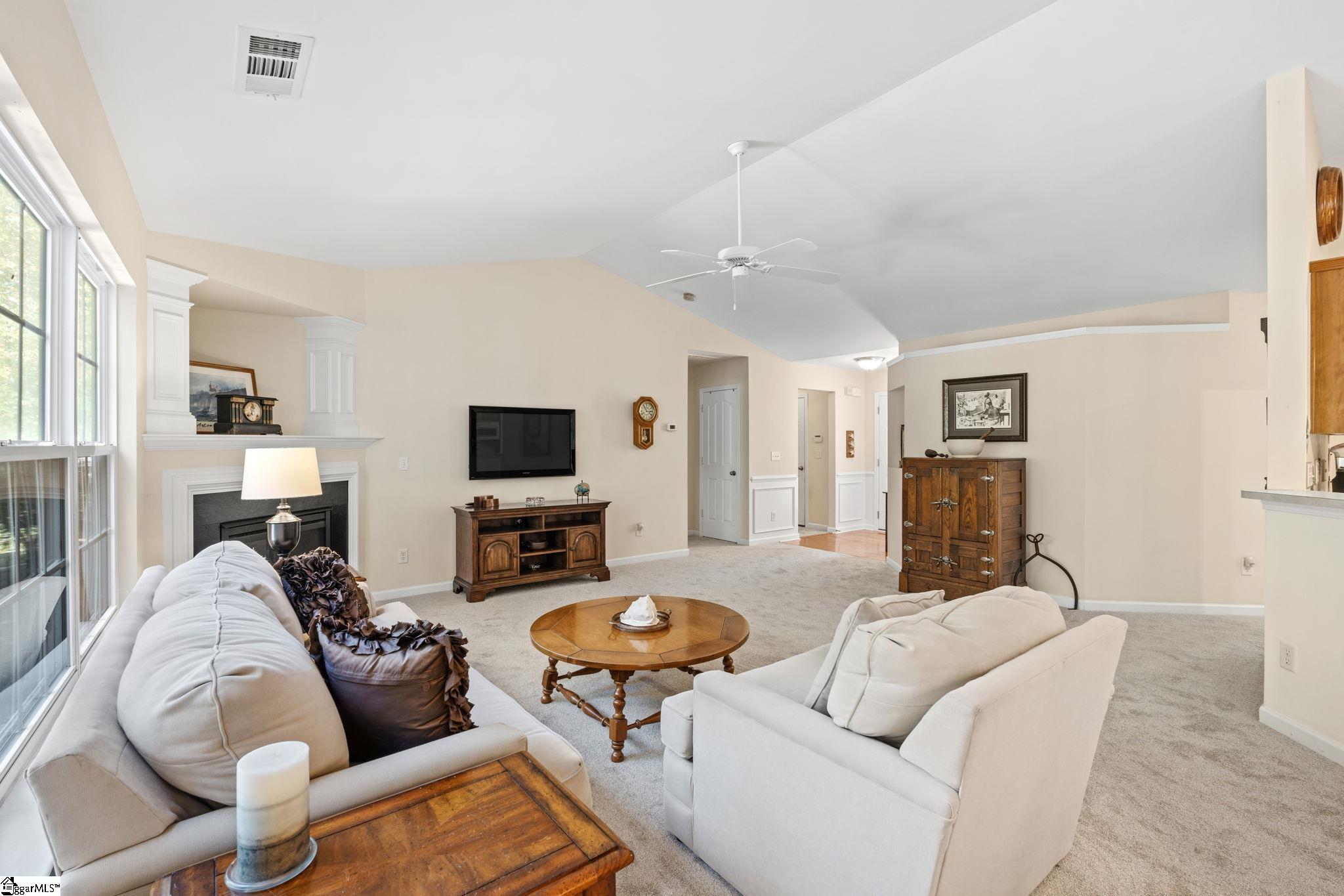 310 Blue Heron Circle Property Photo 7