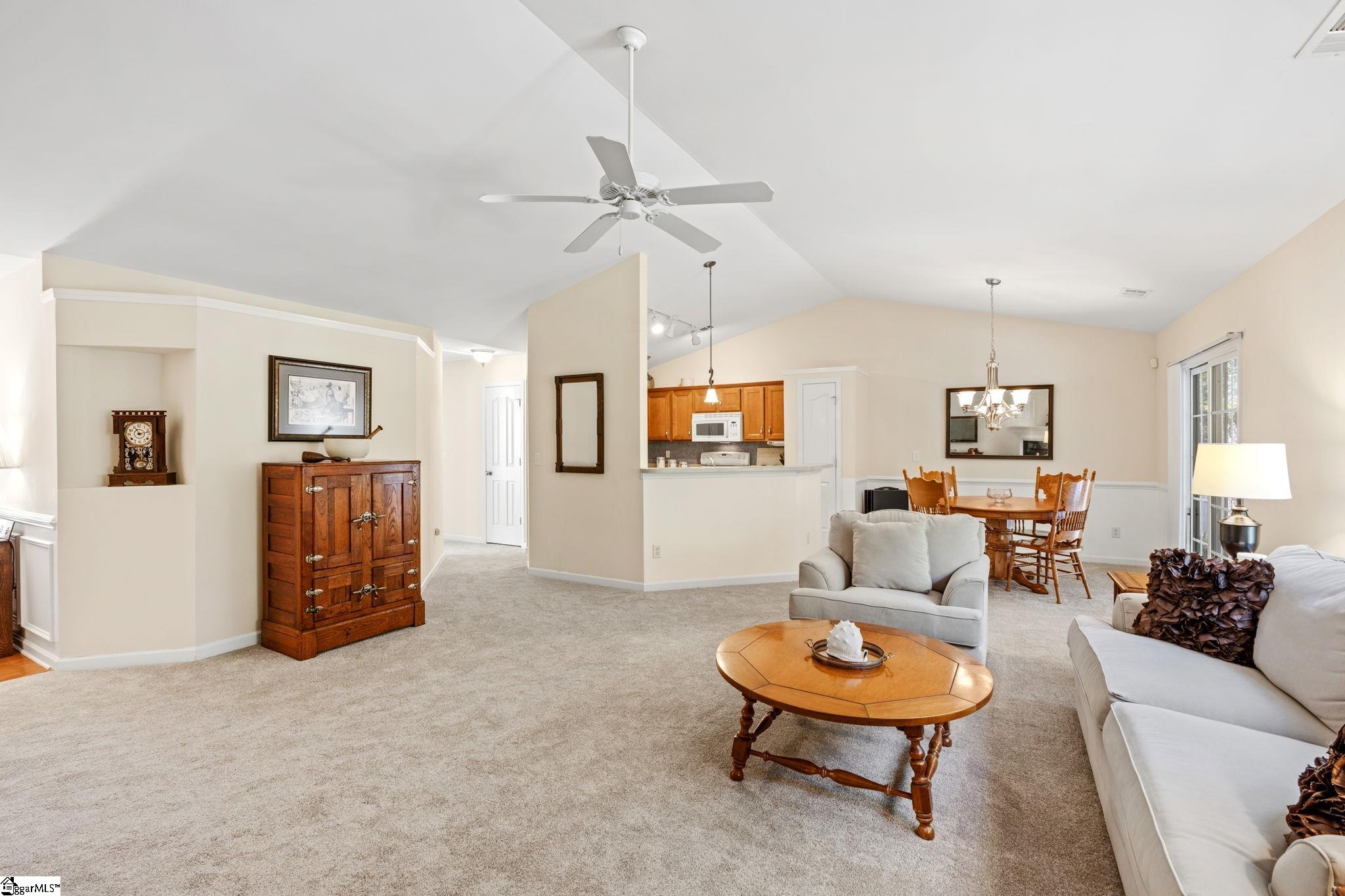 310 Blue Heron Circle Property Photo 8