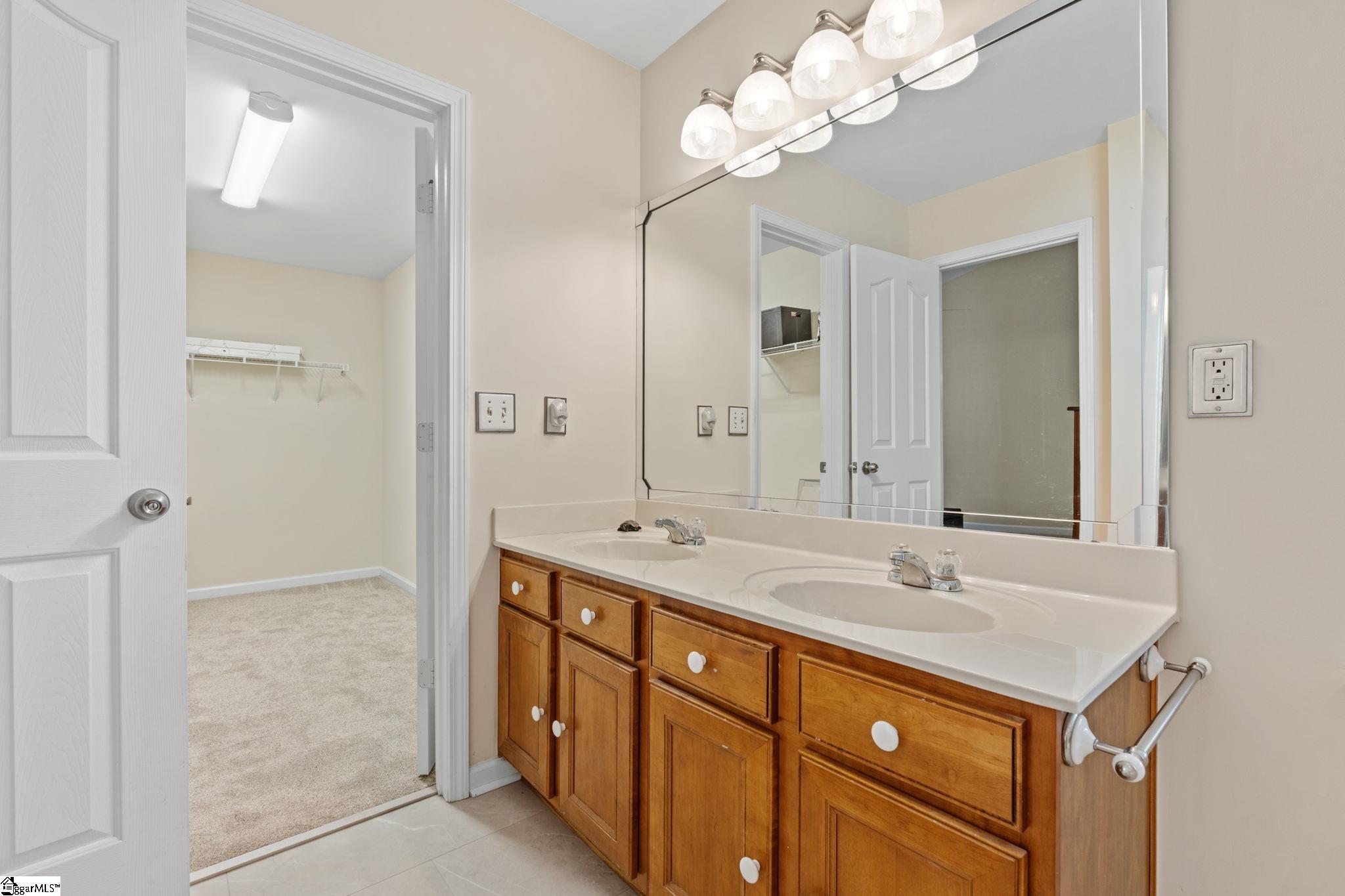 310 Blue Heron Circle Property Photo 18