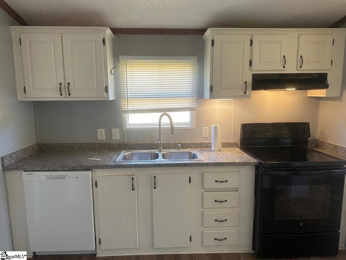 5 Riverbreeze Road Property Photo 3