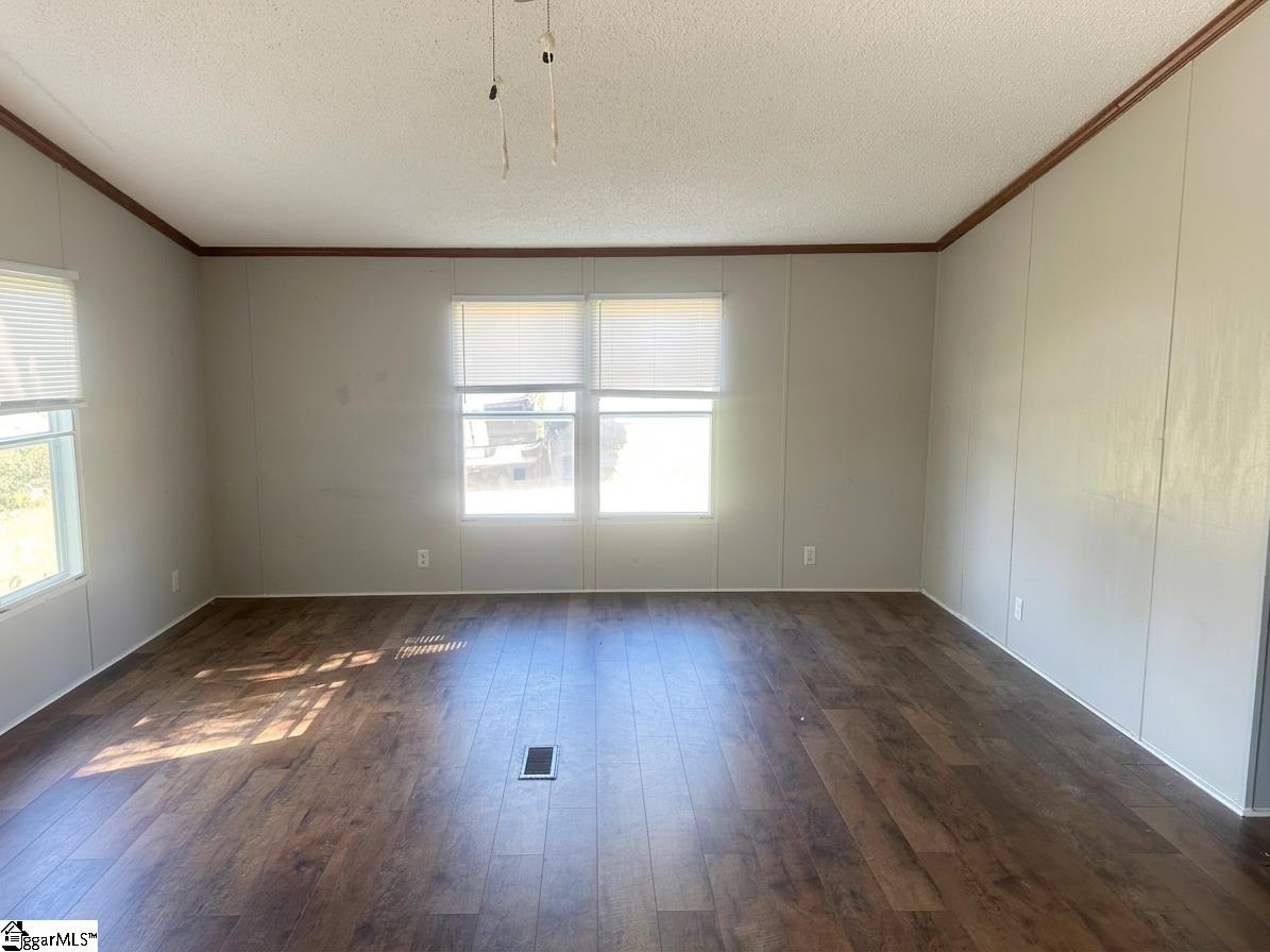 5 Riverbreeze Road Property Photo 8