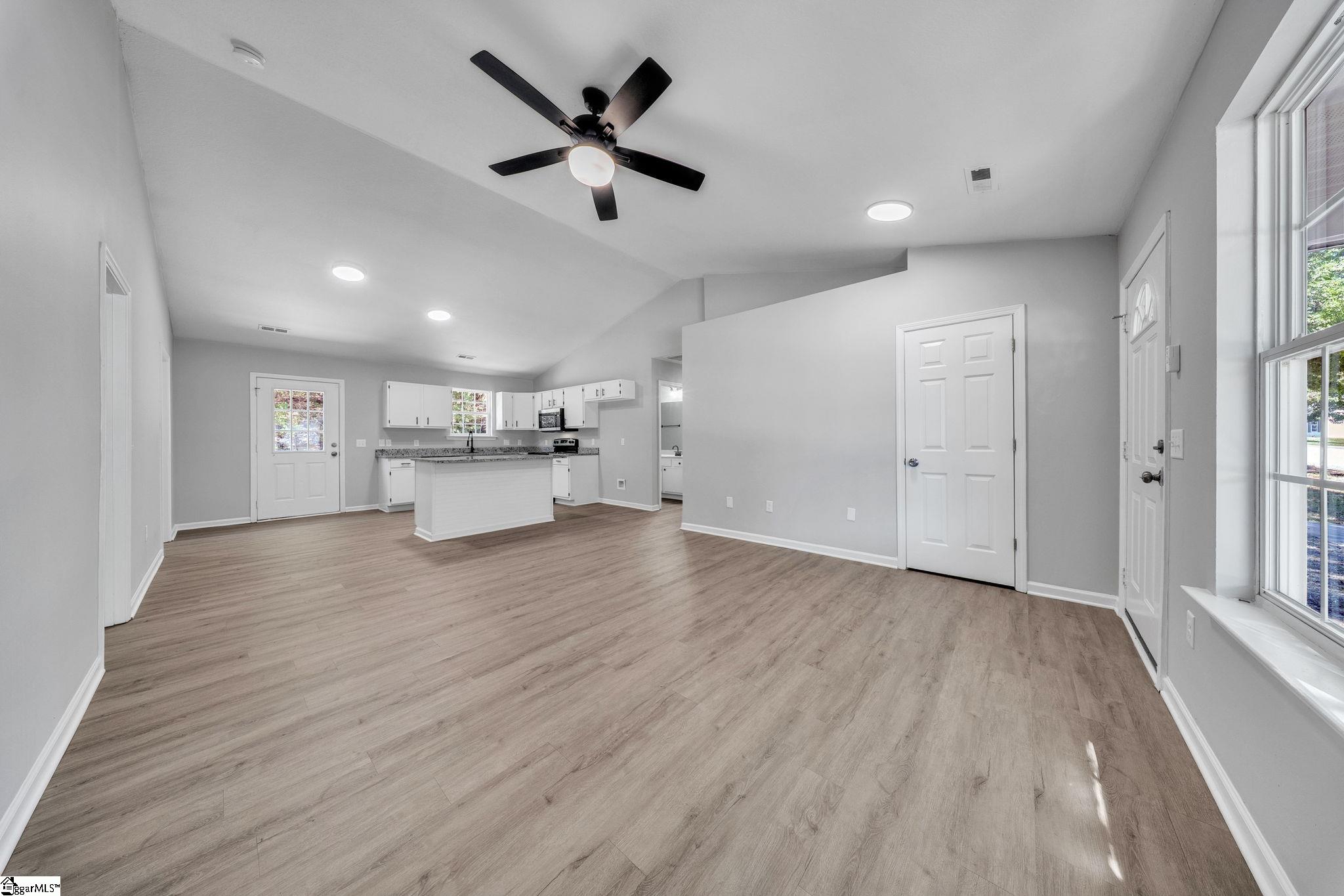 21 Backwater Way Property Photo 3