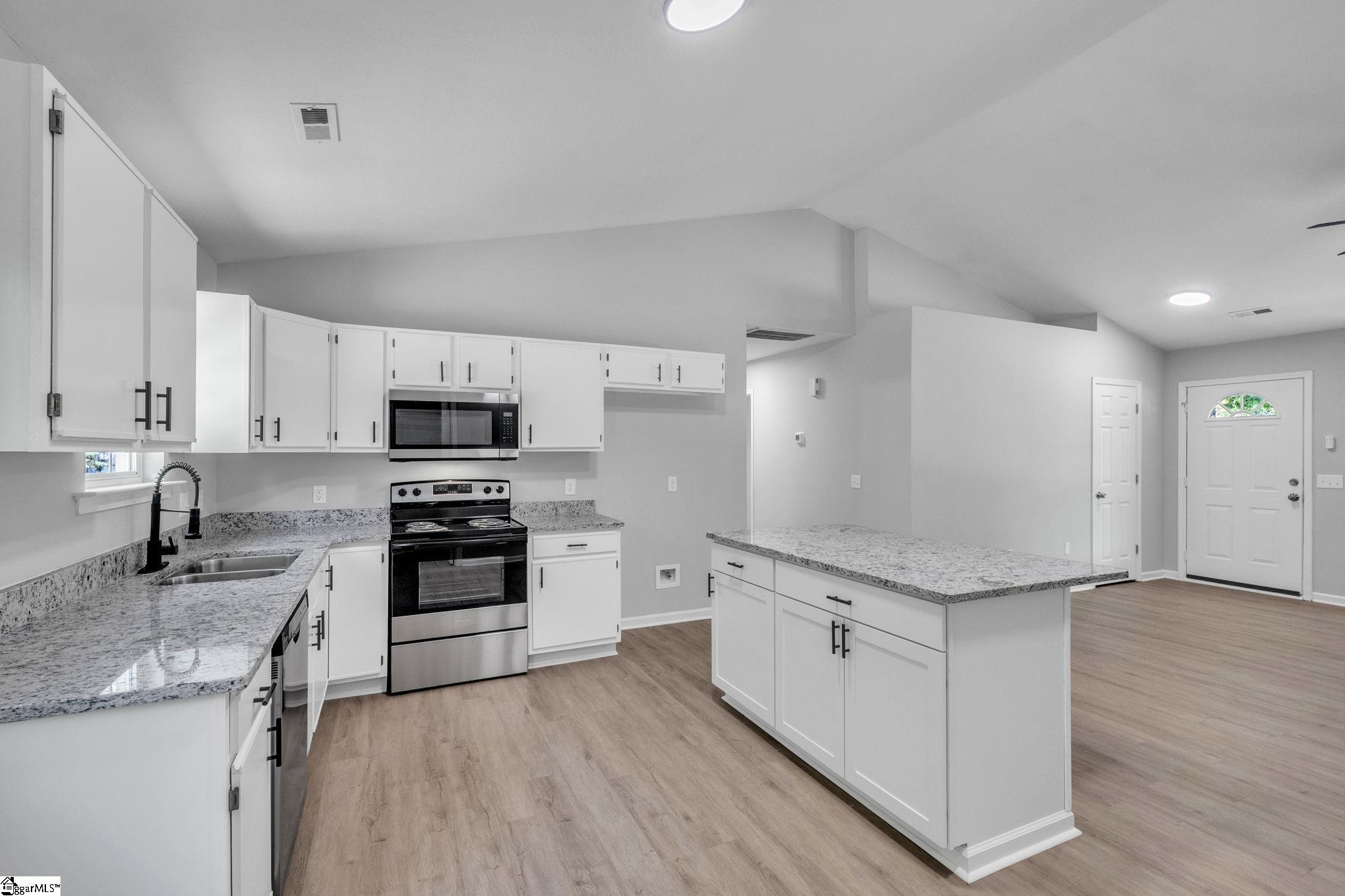 21 Backwater Way Property Photo 6