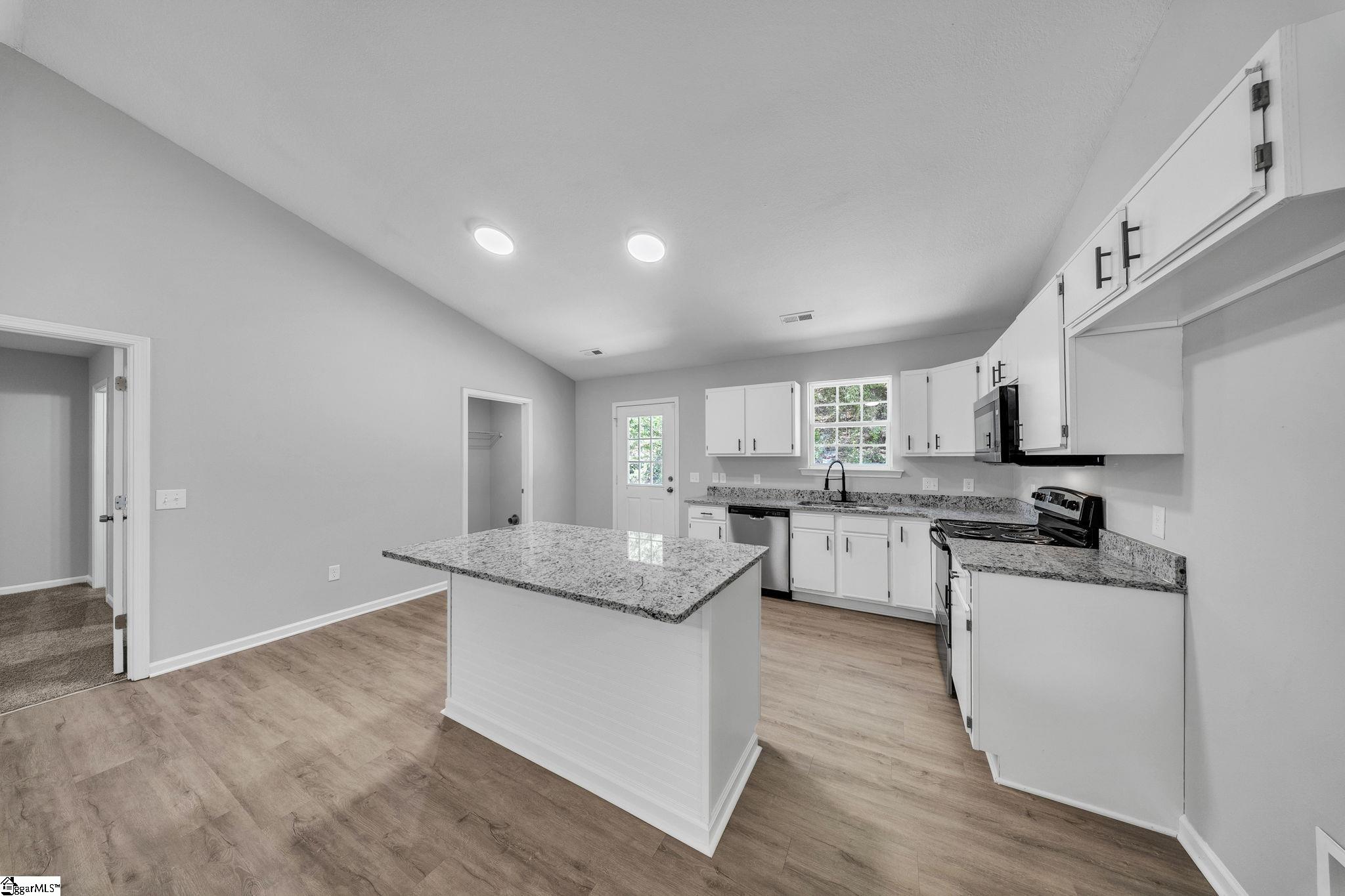 21 Backwater Way Property Photo 7