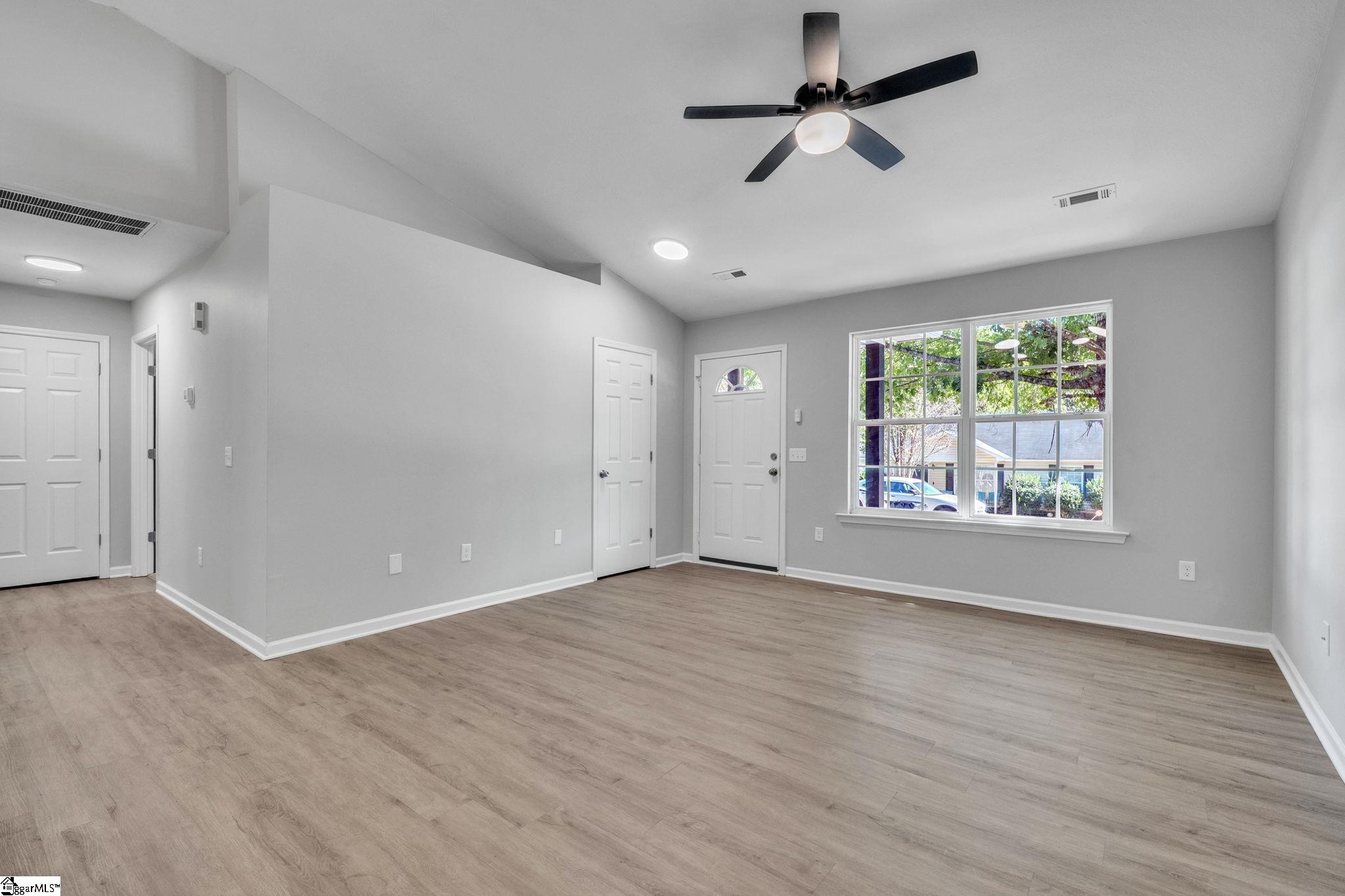 21 Backwater Way Property Photo 9