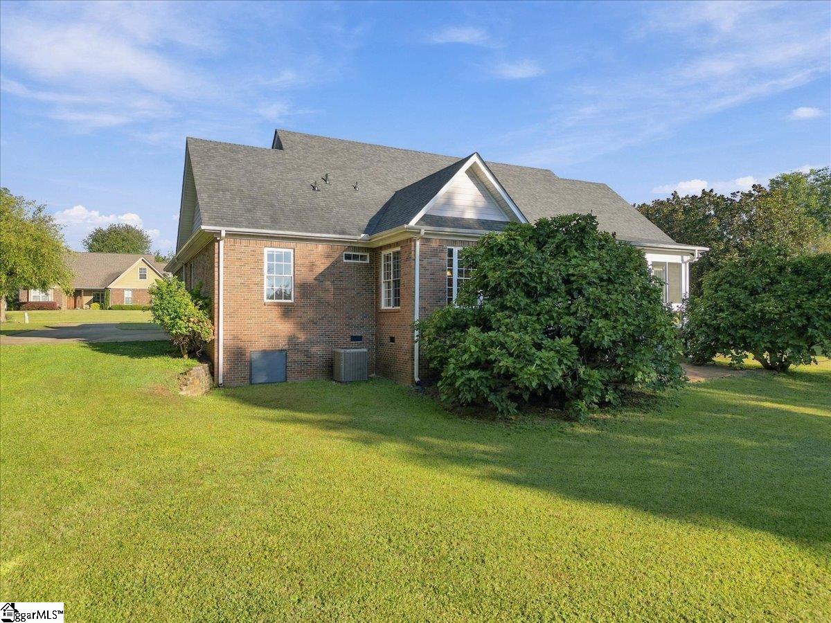 111 William Owens Way Property Photo 32