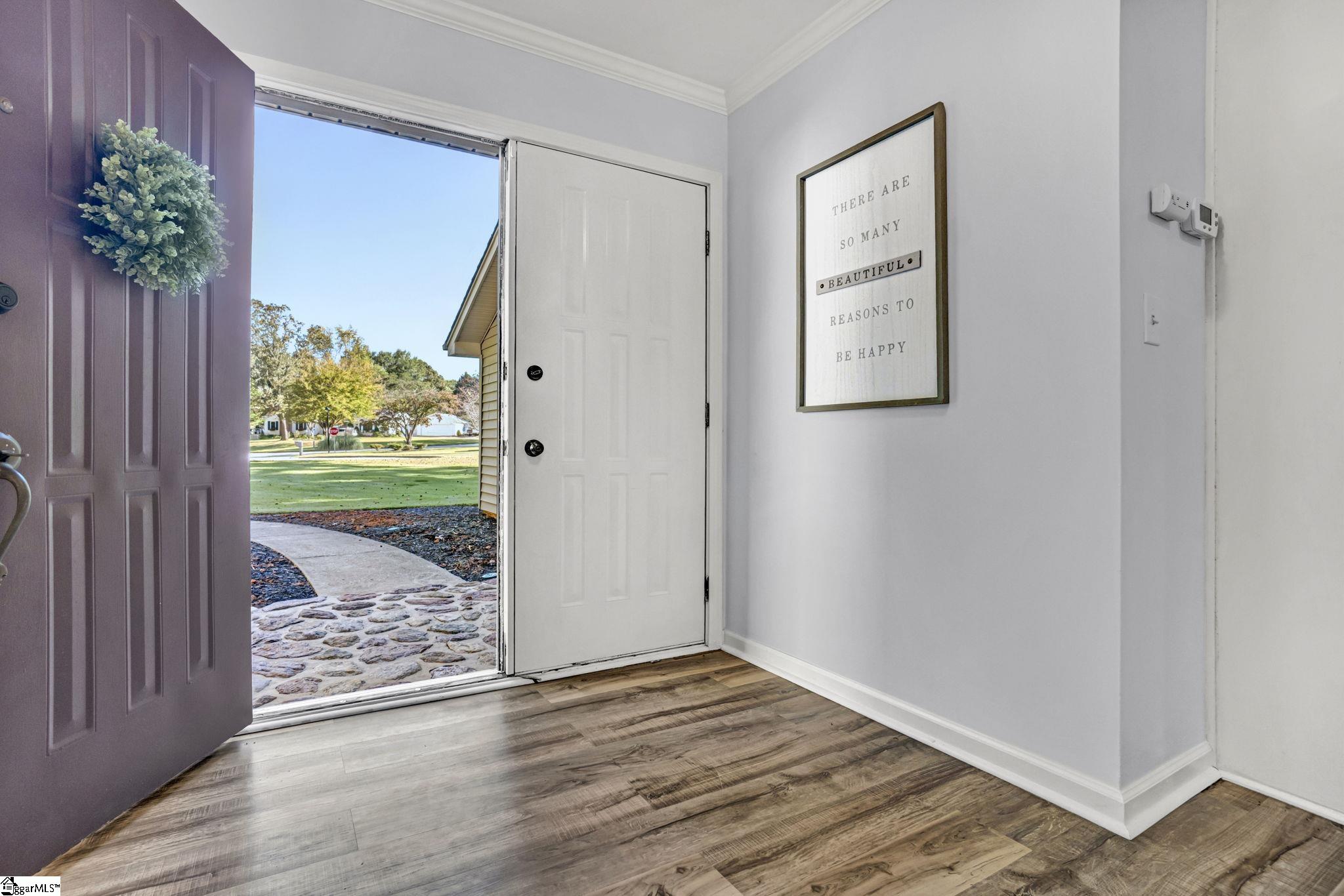 104 W Croydon Court Property Photo 15